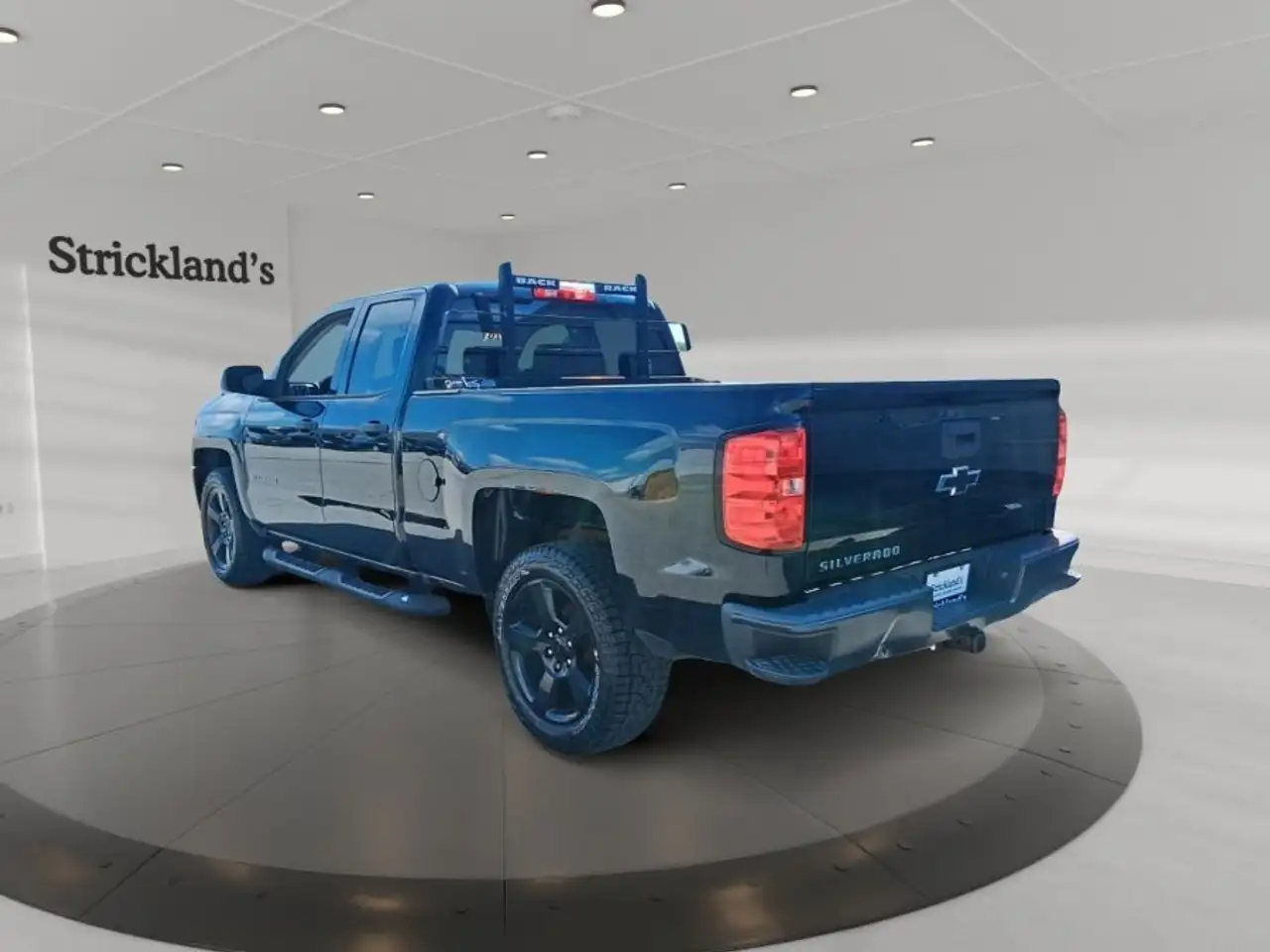 Chevrolet Silverado 1500 photo Chevrolet Silverado 1500