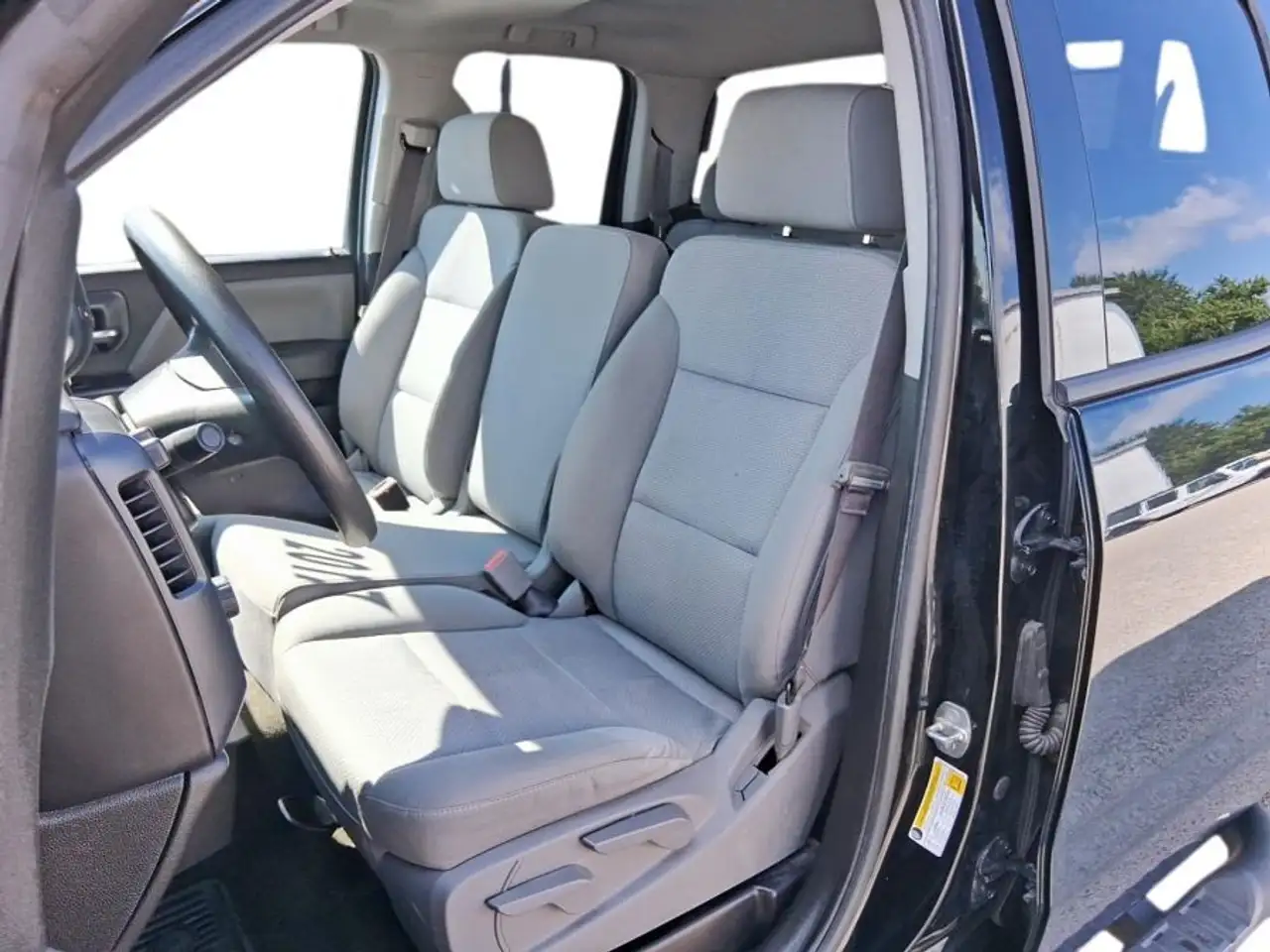 Chevrolet Silverado 1500 photo Chevrolet Silverado 1500