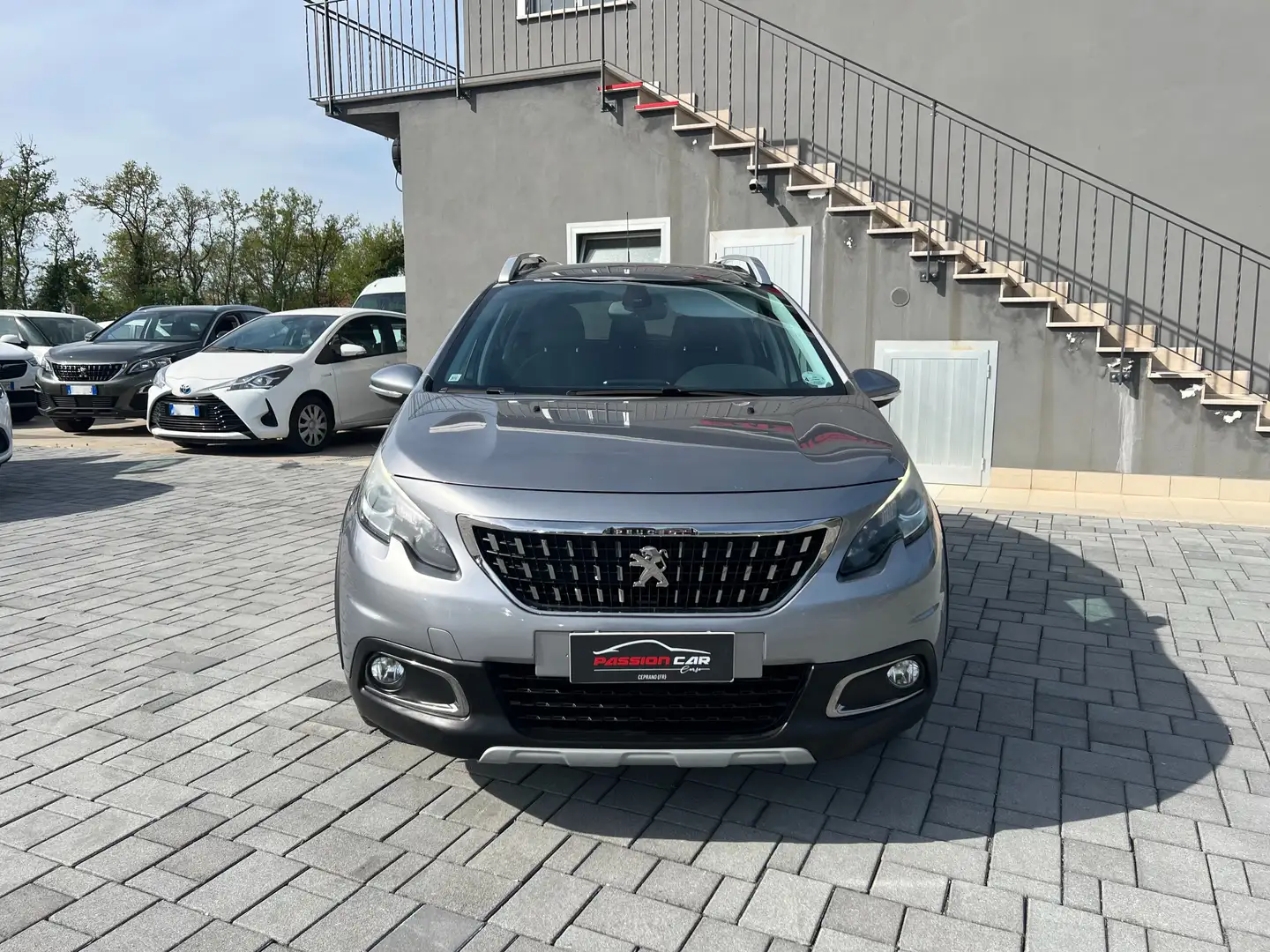 Peugeot 2008 2008 1.6 bluehdi Allure 120 CV Grijs - 2