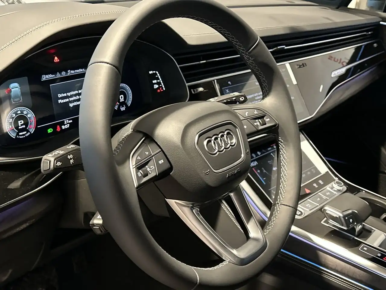 Audi Q7 снимка Audi Q7