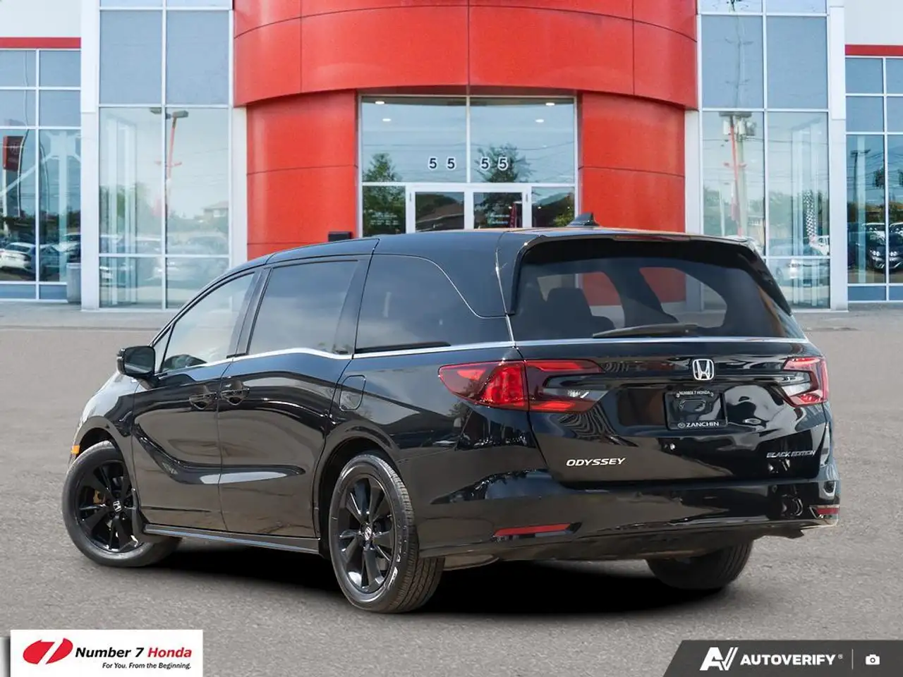 Honda Odyssey снимка Honda Odyssey