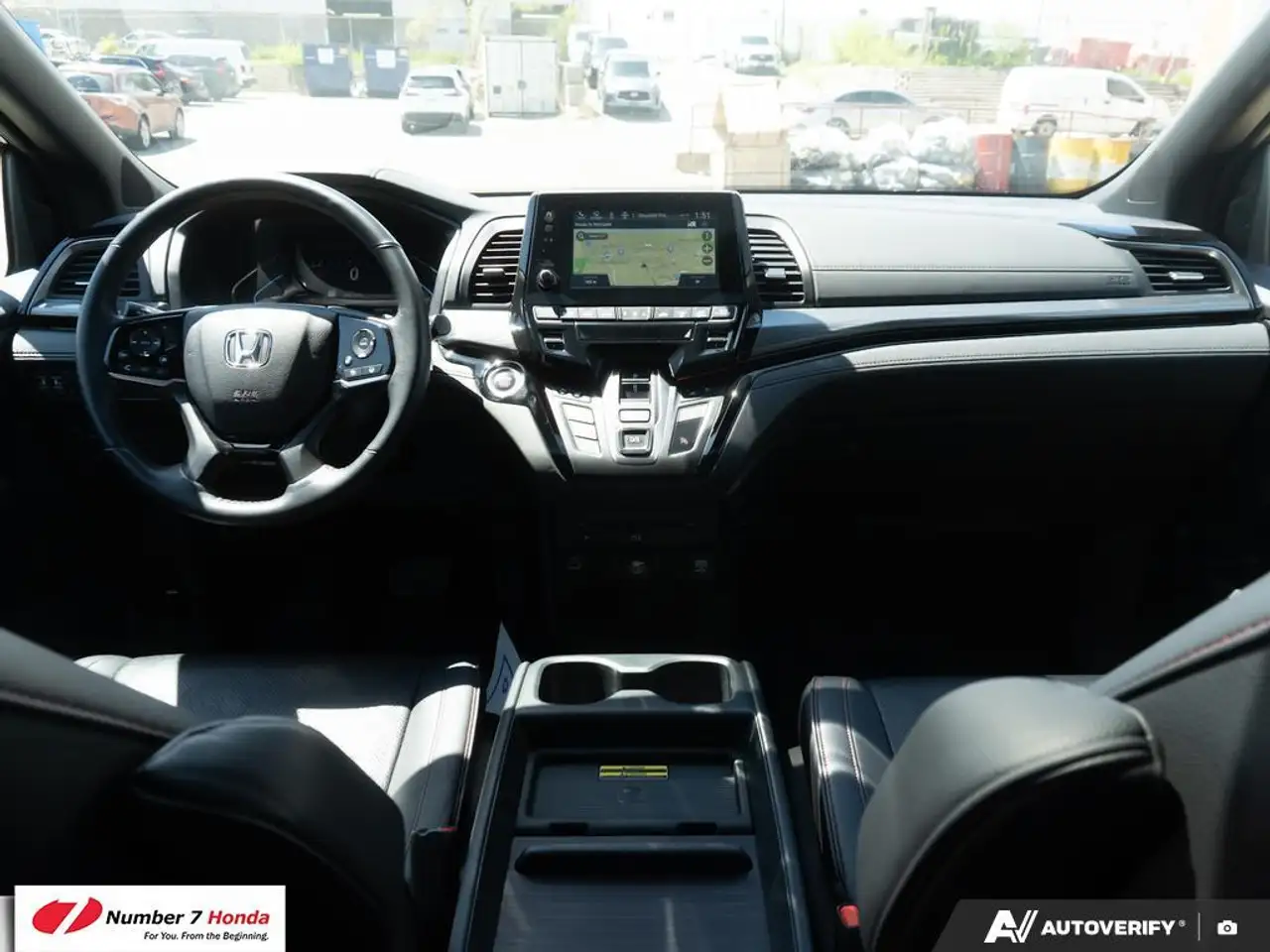 Honda Odyssey снимка Honda Odyssey