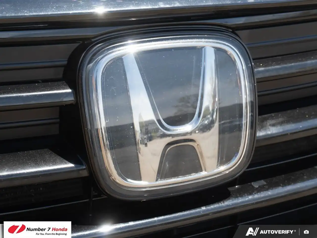 Honda Odyssey снимка Honda Odyssey