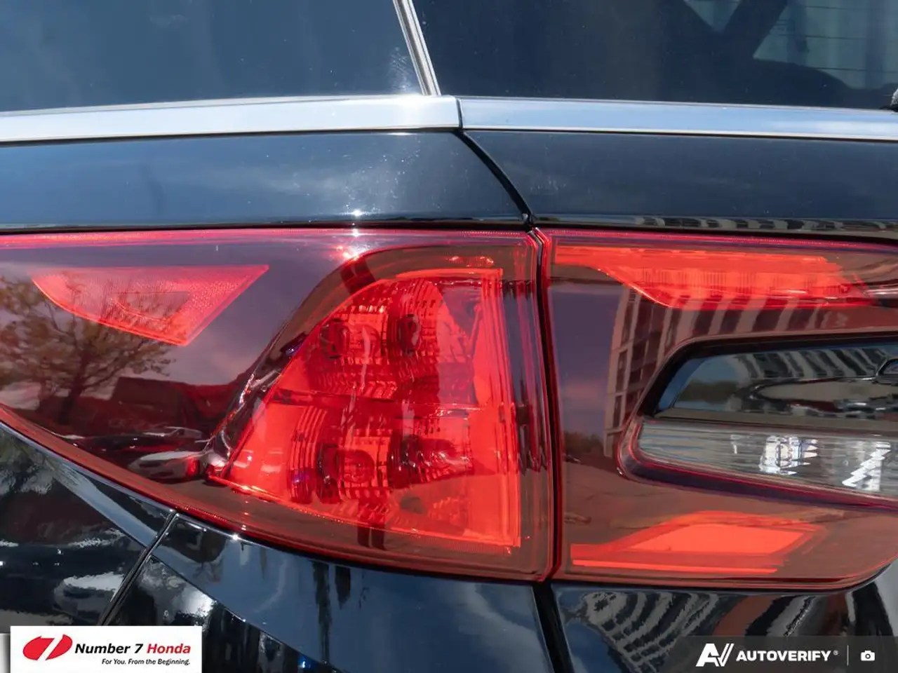 Honda Odyssey снимка Honda Odyssey