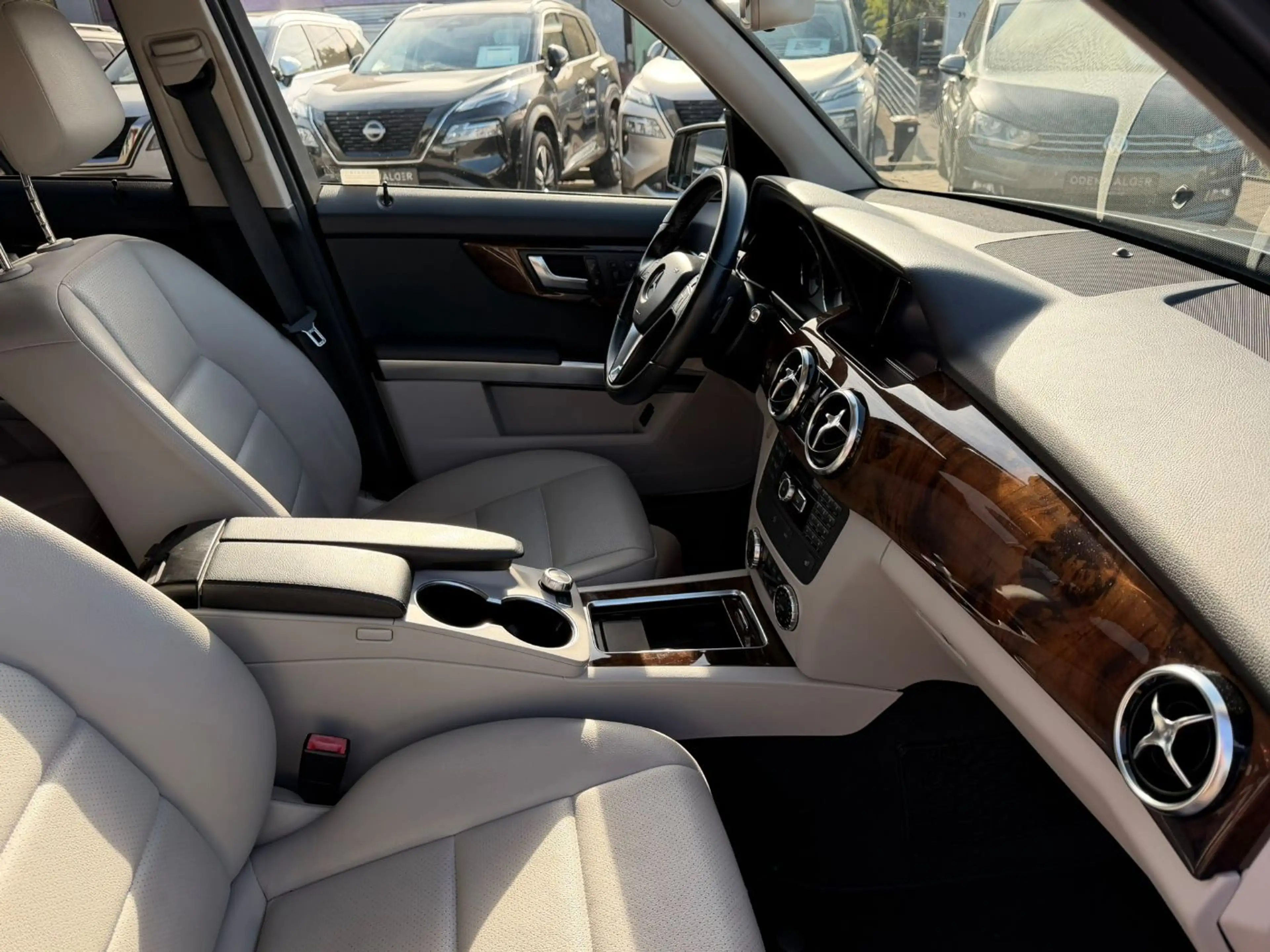 Mercedes-Benz GLK 350 4Matic CGI 4MATIC BlueEff AHK+Navi+Pano — photo 10