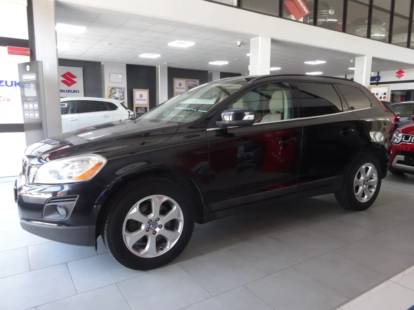 Volvo XC60 2.4 d5 4wd''IMPEGNATA'' Black - 2