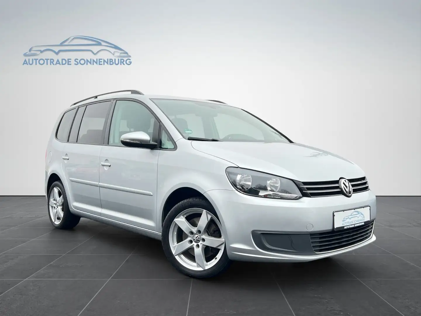Volkswagen Touran Comfortline/7SITZER/AHK/NAVI Argent - 1