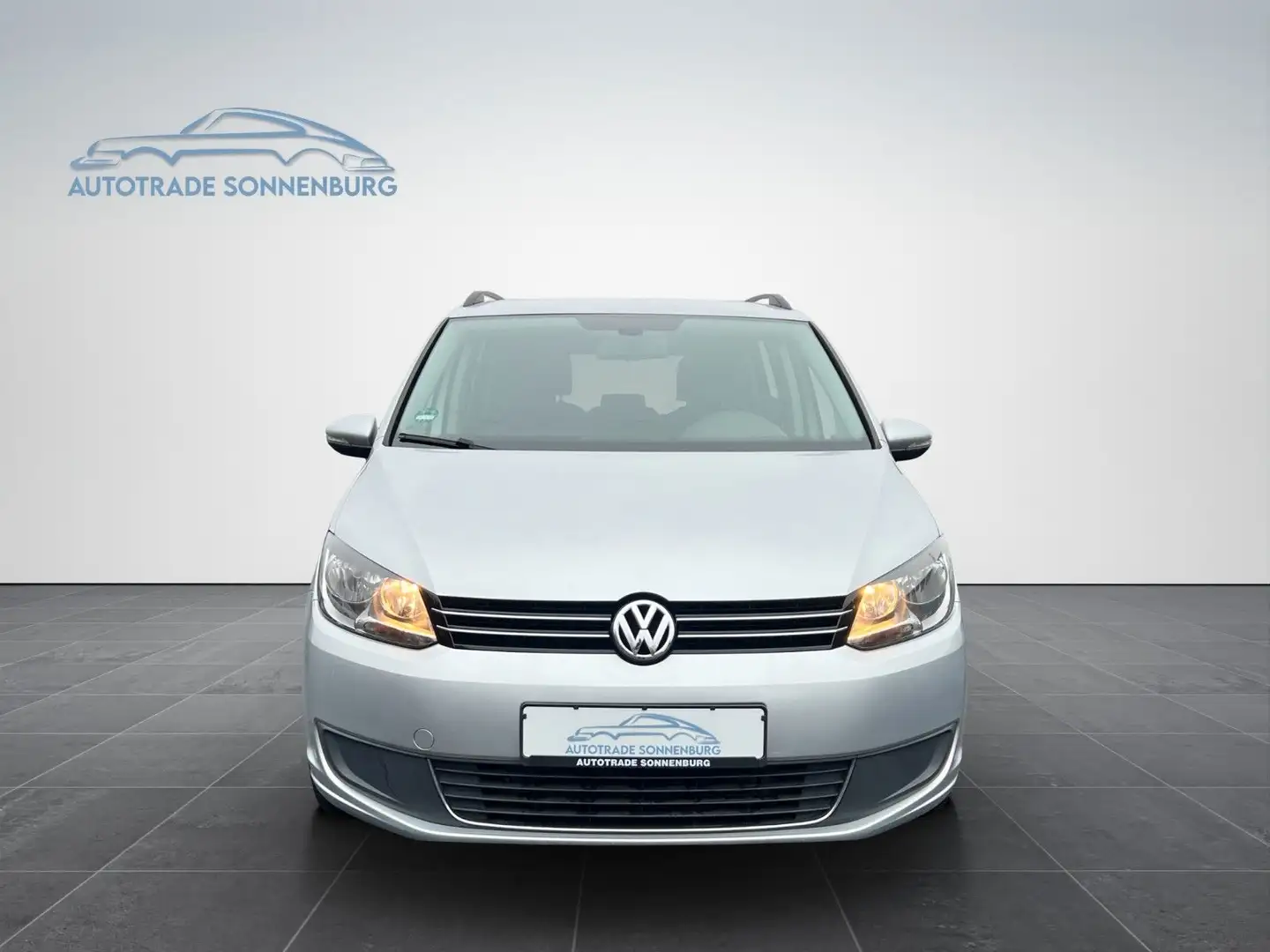 Volkswagen Touran Comfortline/7SITZER/AHK/NAVI Argent - 2