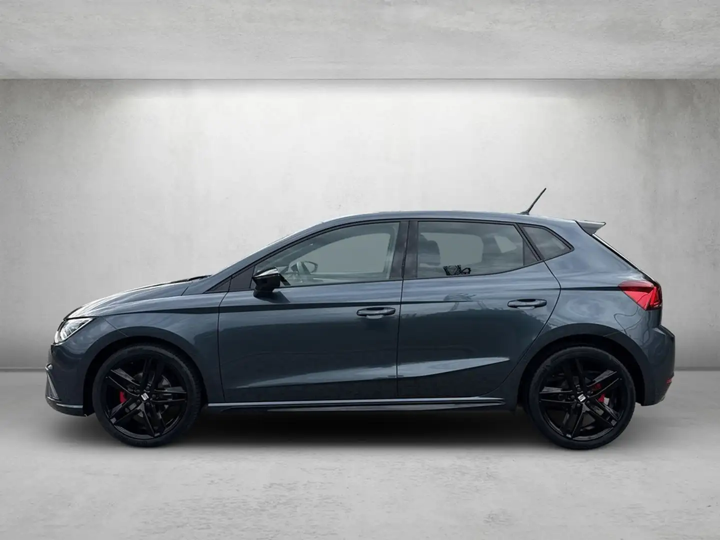 SEAT Ibiza 1.0 TSI DSG FR *Navi*LED* Grau - 2