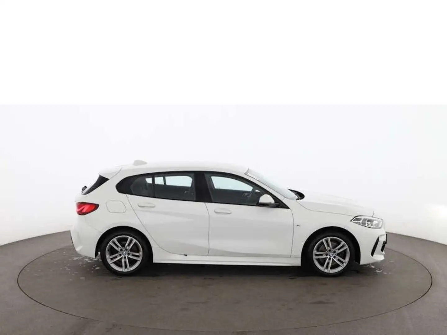 BMW 118 i M-Sport Aut LED LEDER NAVI SITZHZG TEMP Weiß - 2