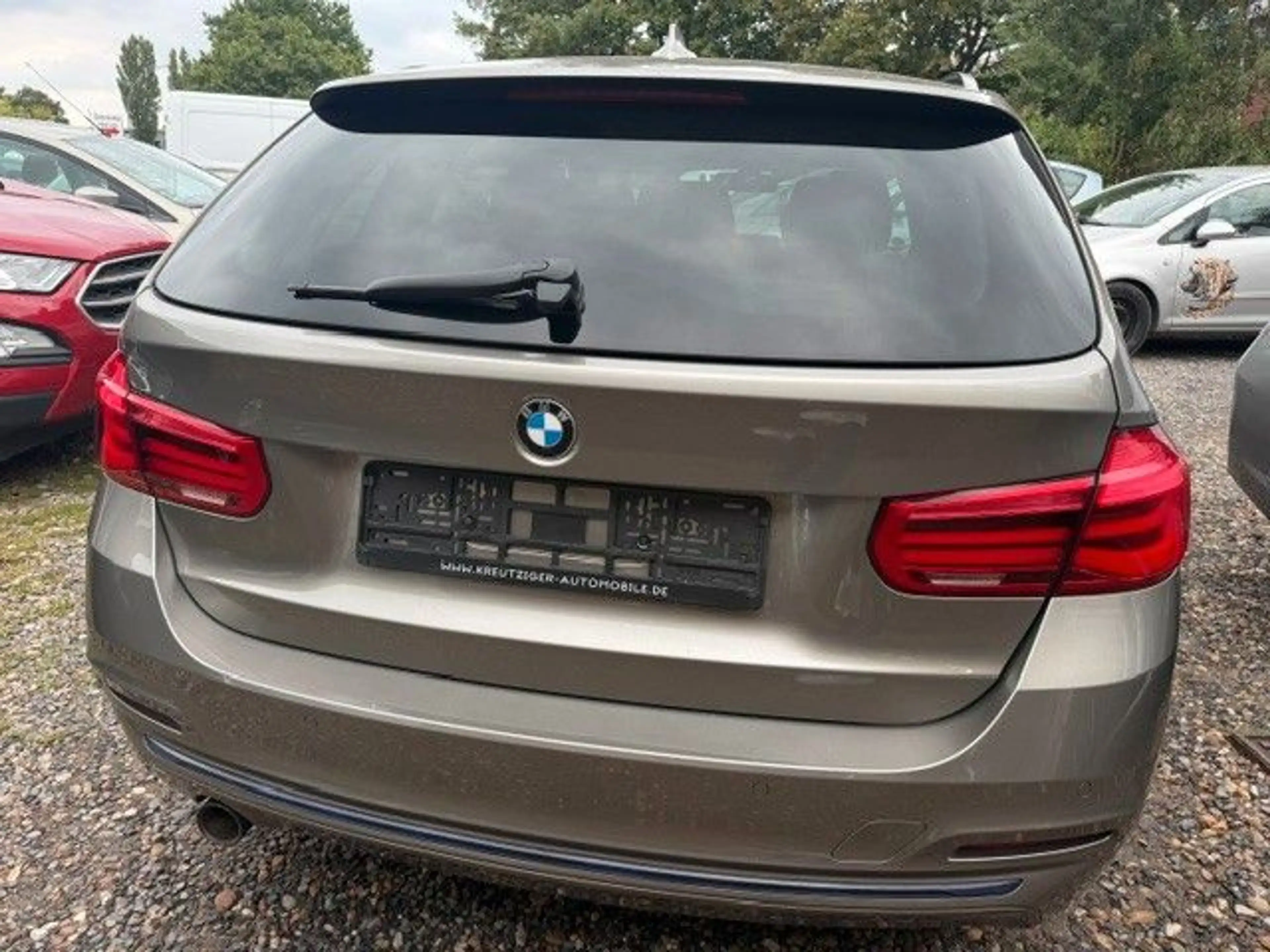 BMW 318 D Touring Sport Line — photo 5