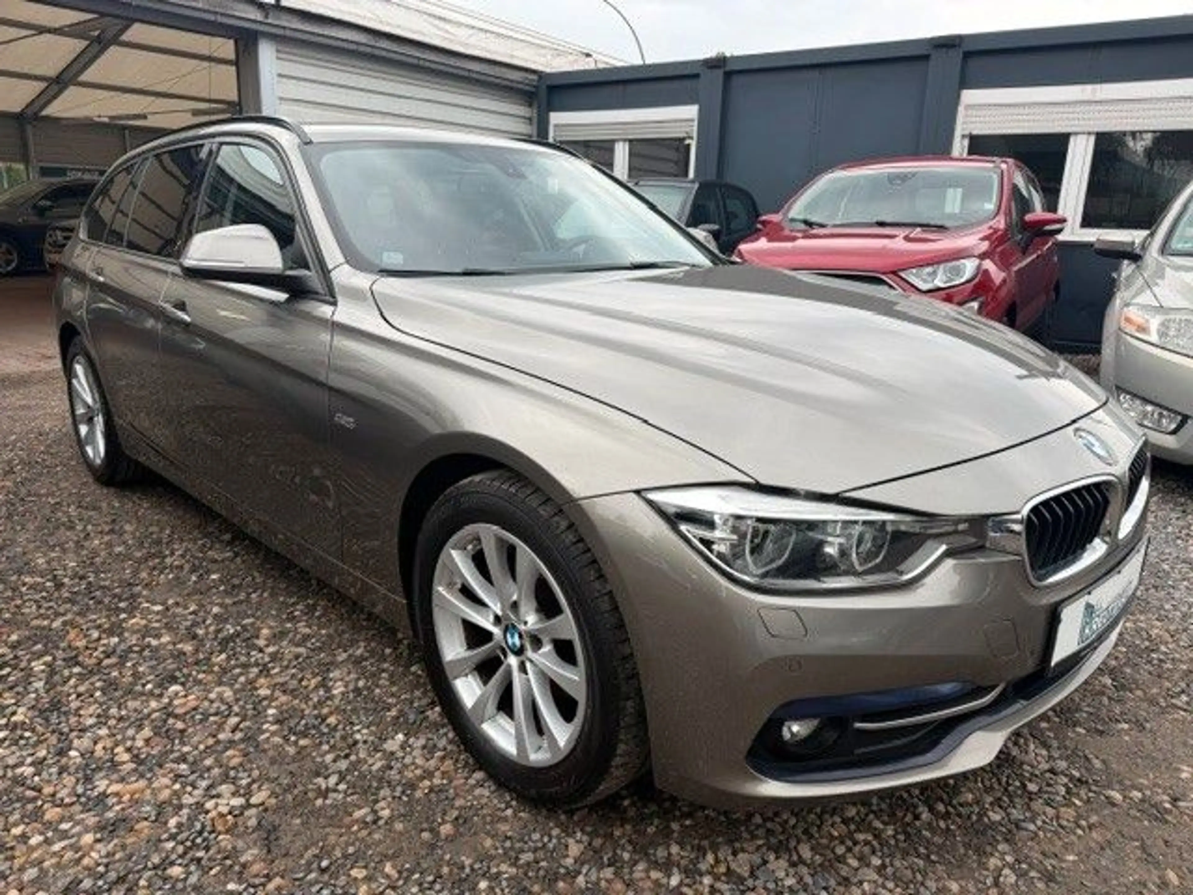 BMW 318 D Touring Sport Line — photo 3
