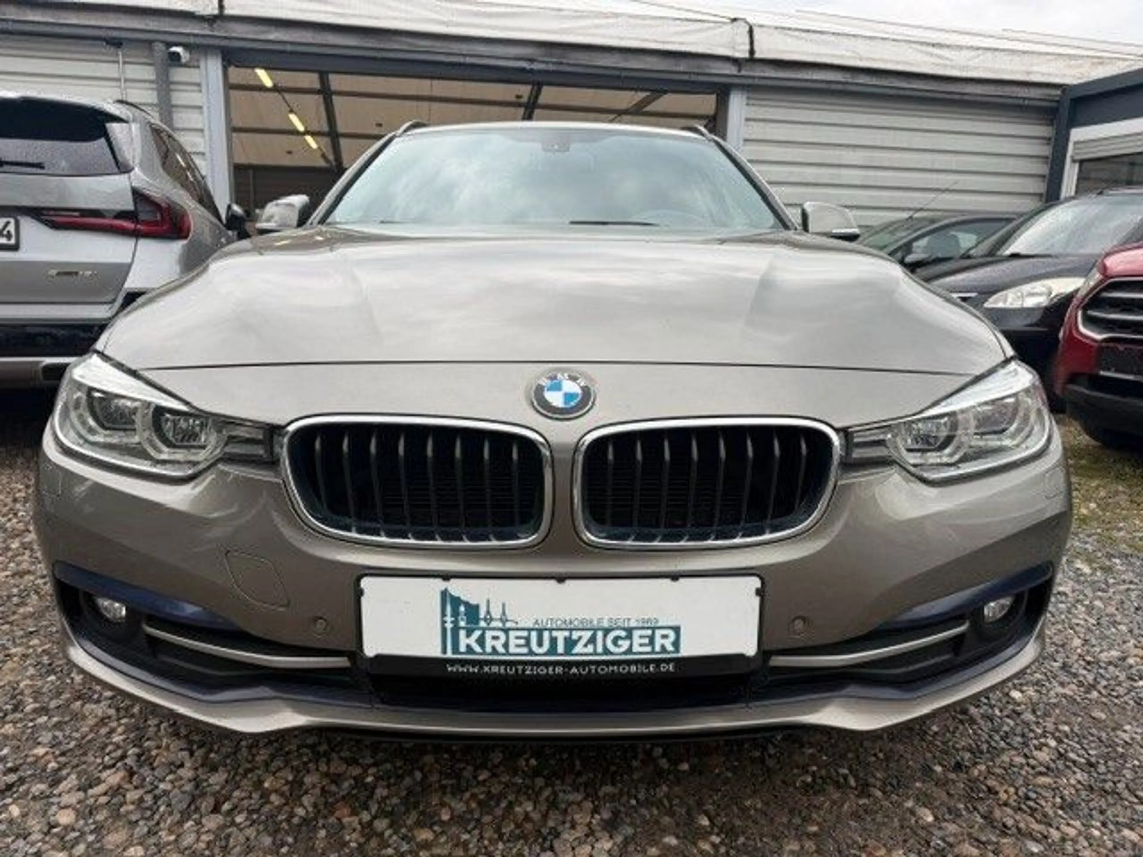 BMW 318 D Touring Sport Line — photo 2