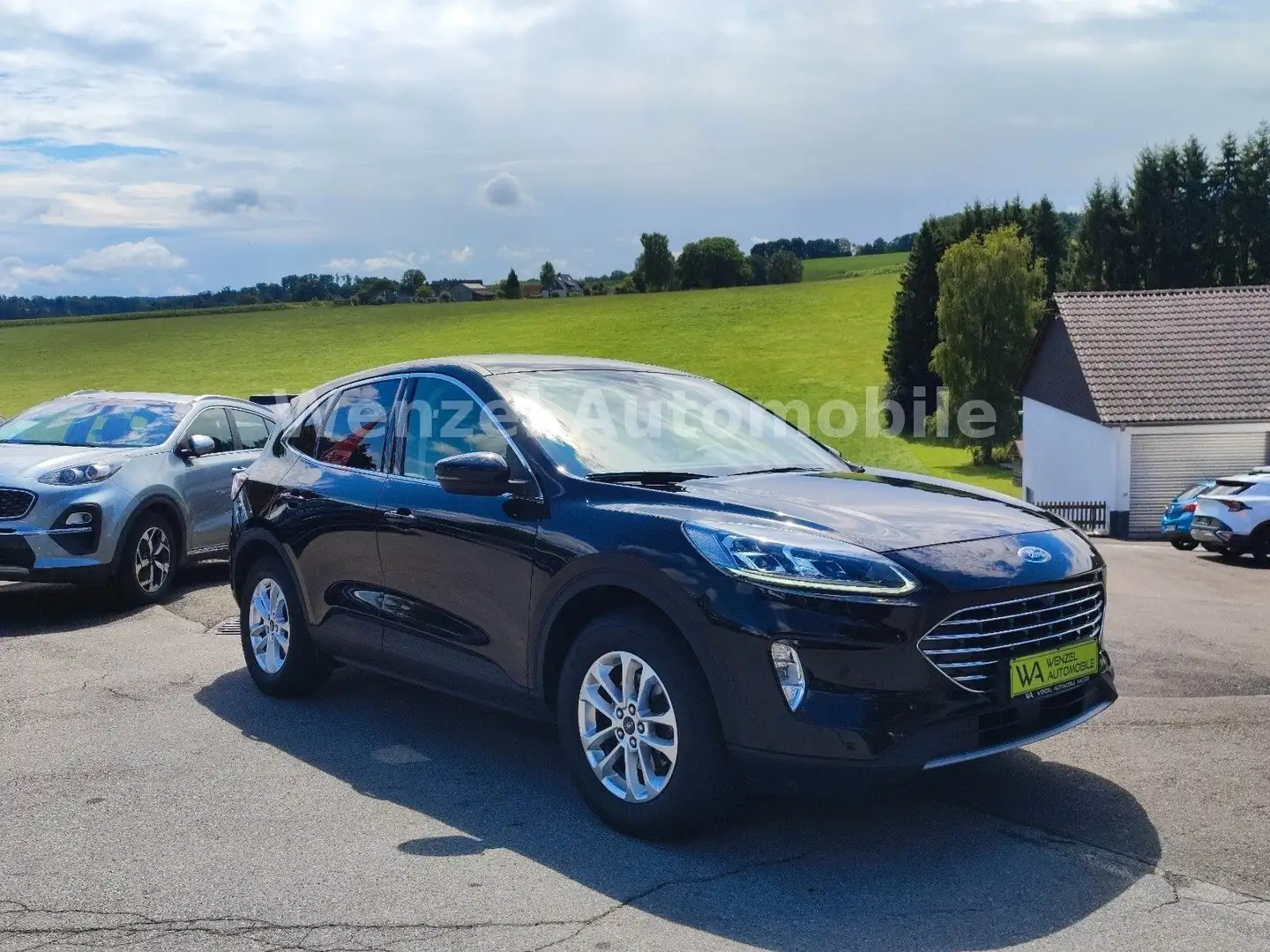Ford Kuga Titanium X *AWD*LED*AHK*1.Hand*AUTOMATIK* Schwarz - 1