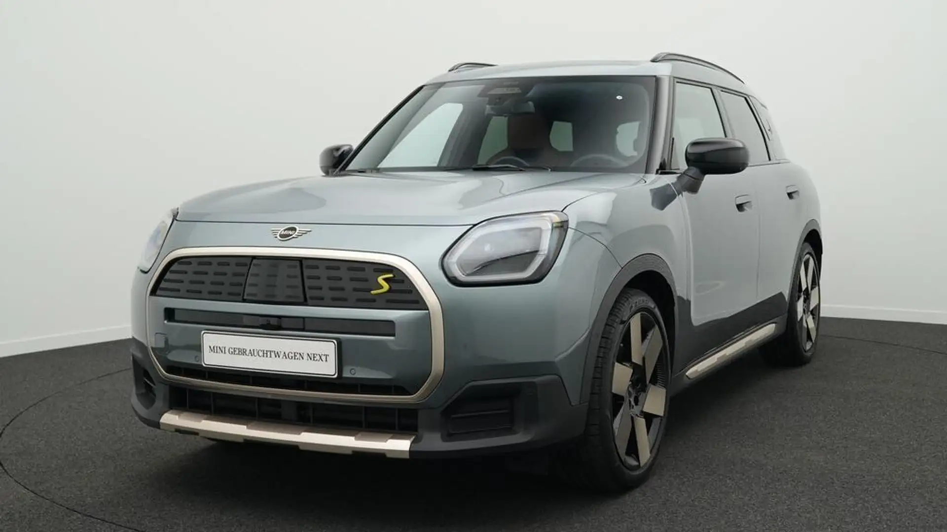MINI Countryman SE All4 Favoured Trim Vert - 1