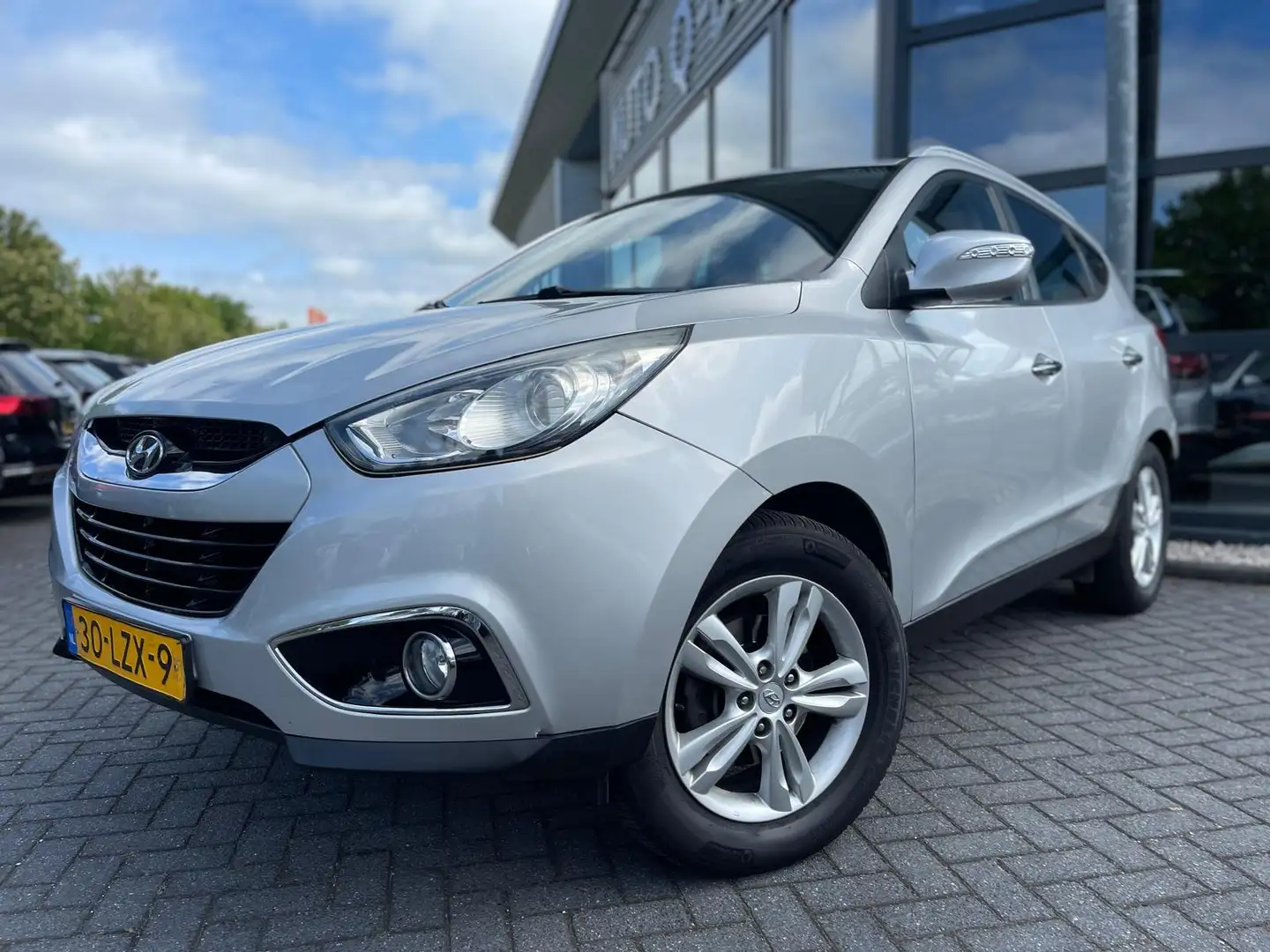Hyundai iX35 2.0i Style | Automaat | Trekhaak | Actie prijs!| N Šedá - 2
