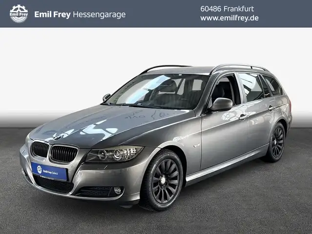 BMW 320 i Touring Aut Leder Navi Bi-Xenon PDCv+h AHK