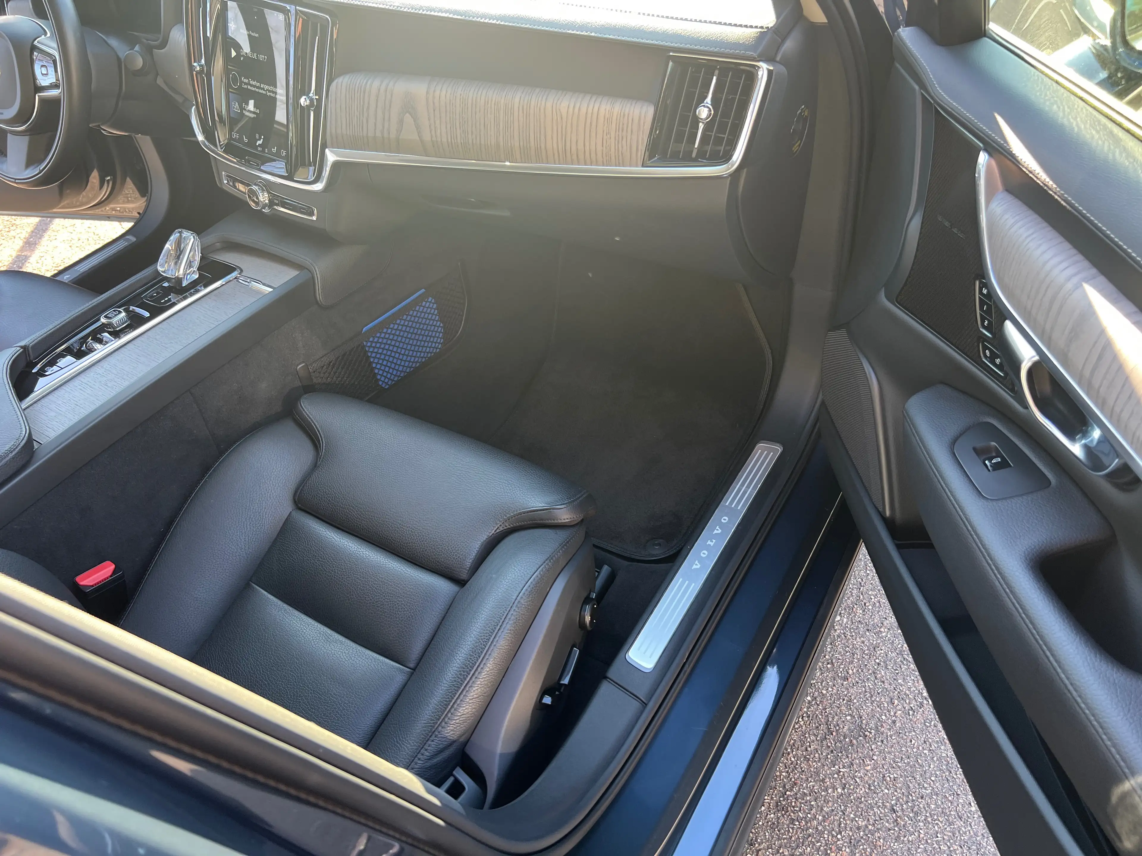 Volvo S90 Inscription AWD — photo 15