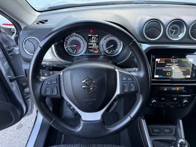 Suzuki Vitara view 15