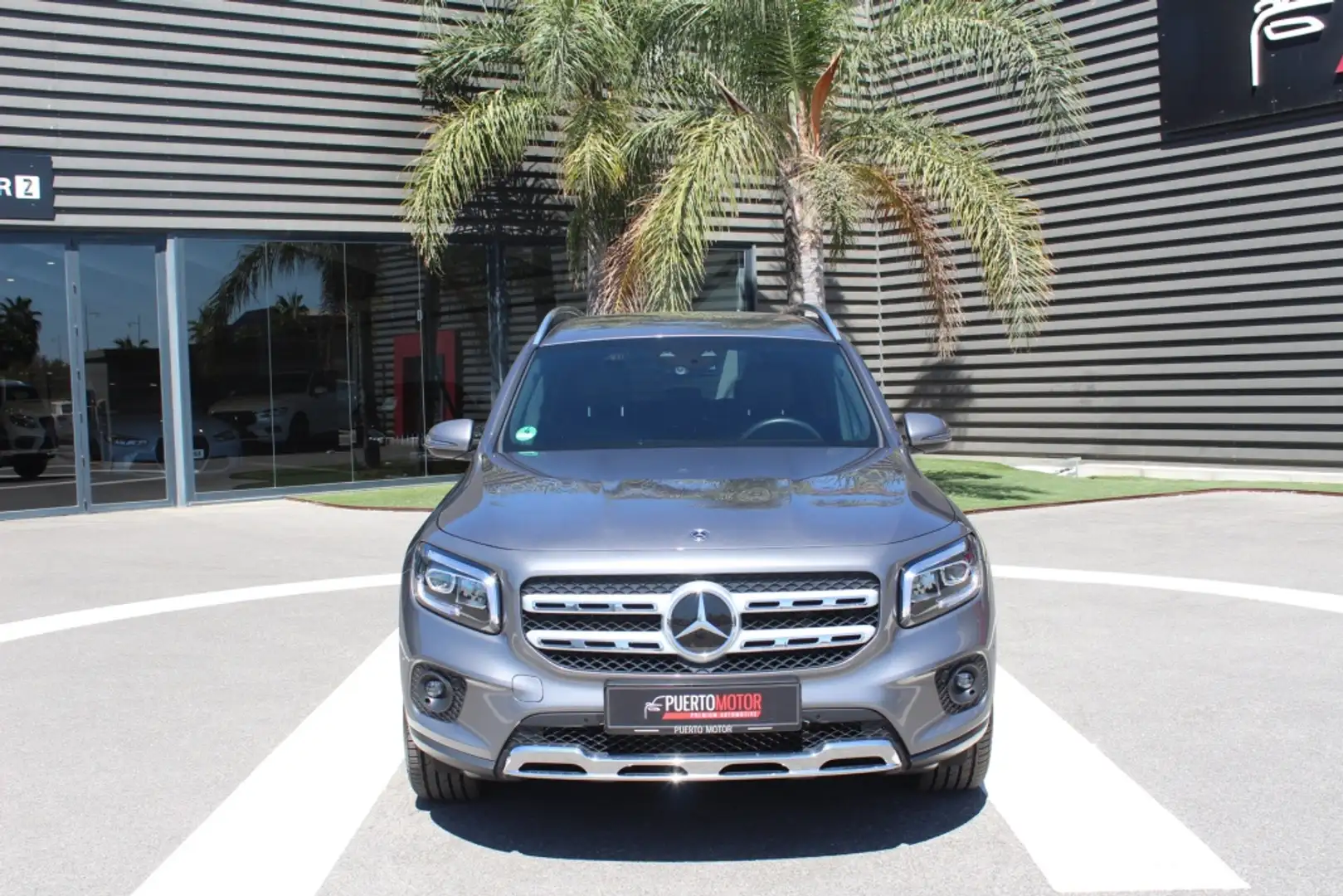 Mercedes-Benz GLB 200 200d 8G-DCT Grijs - 2