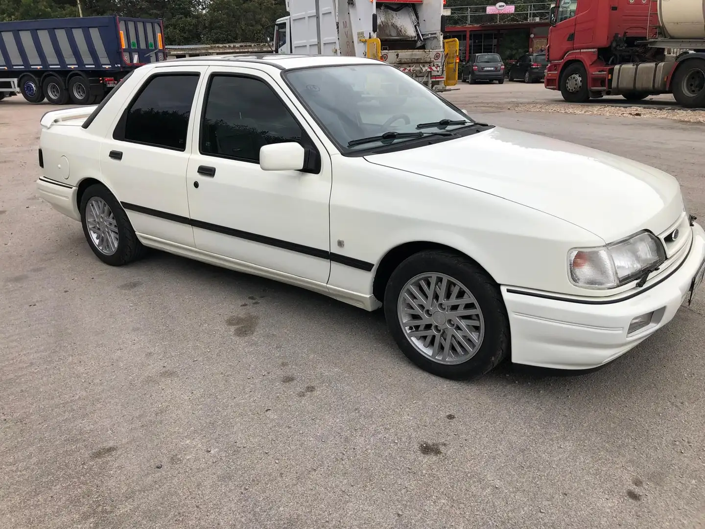 Ford Sierra Sierra 4p 2.0 Cosworth Blanco - 2