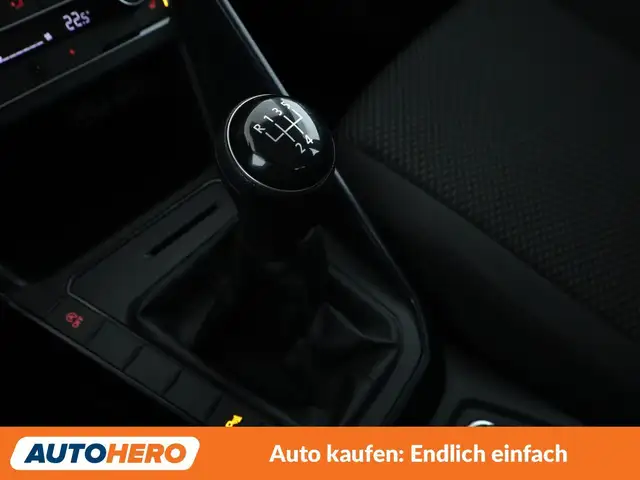Volkswagen Polo view 26