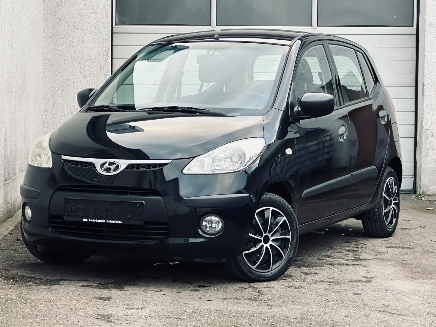 Hyundai i10 Edition+*5-Türig*TÜV & Insp. NEU Schwarz - 1