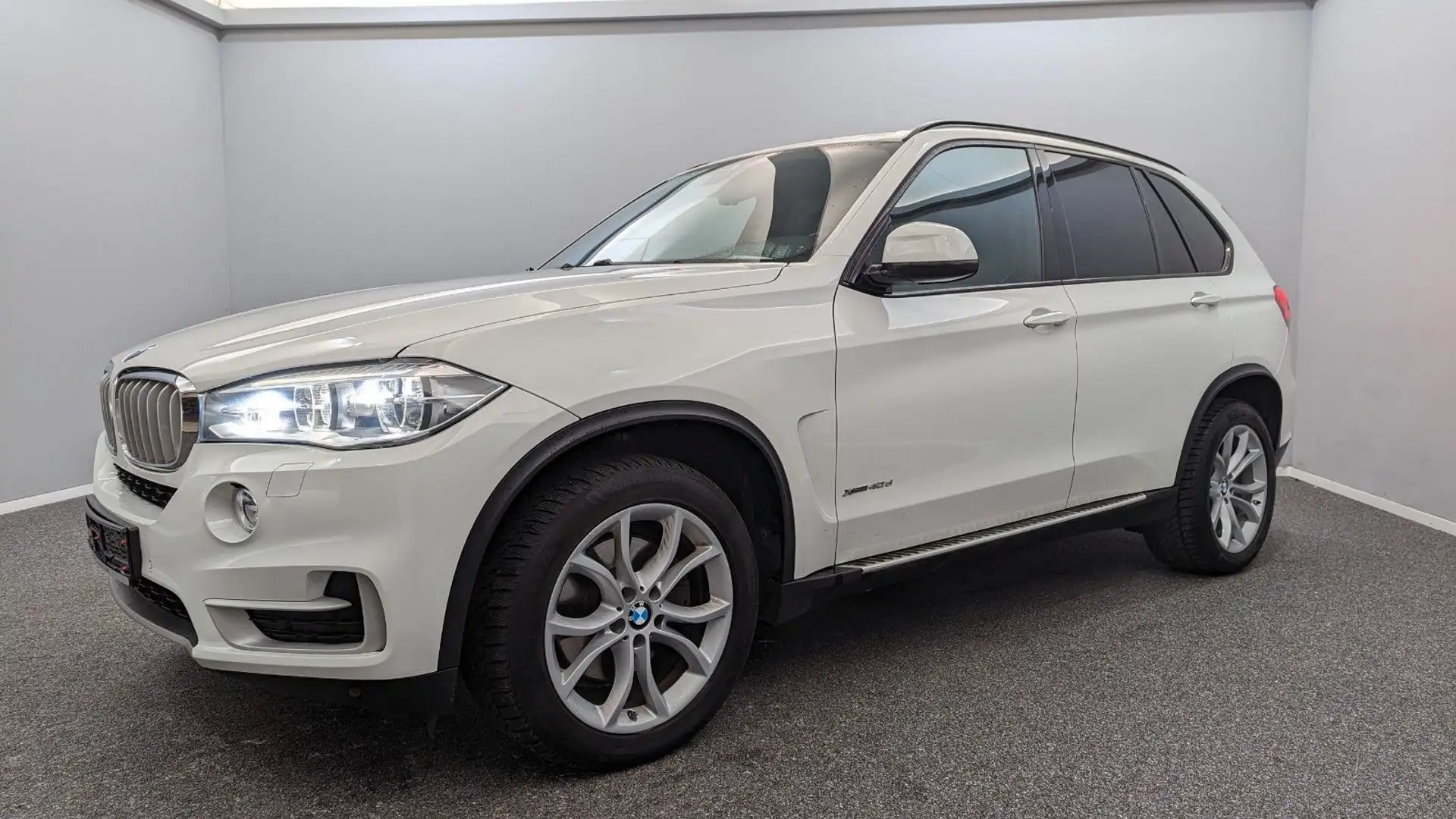 BMW X5 40d xD*PANO*HEAD-UP*SOFT-CLOSE*LED*FOND-ENTER Weiß - 1