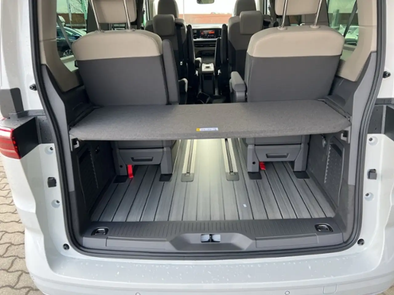 Volkswagen T7 Multivan 2026 — фото 10