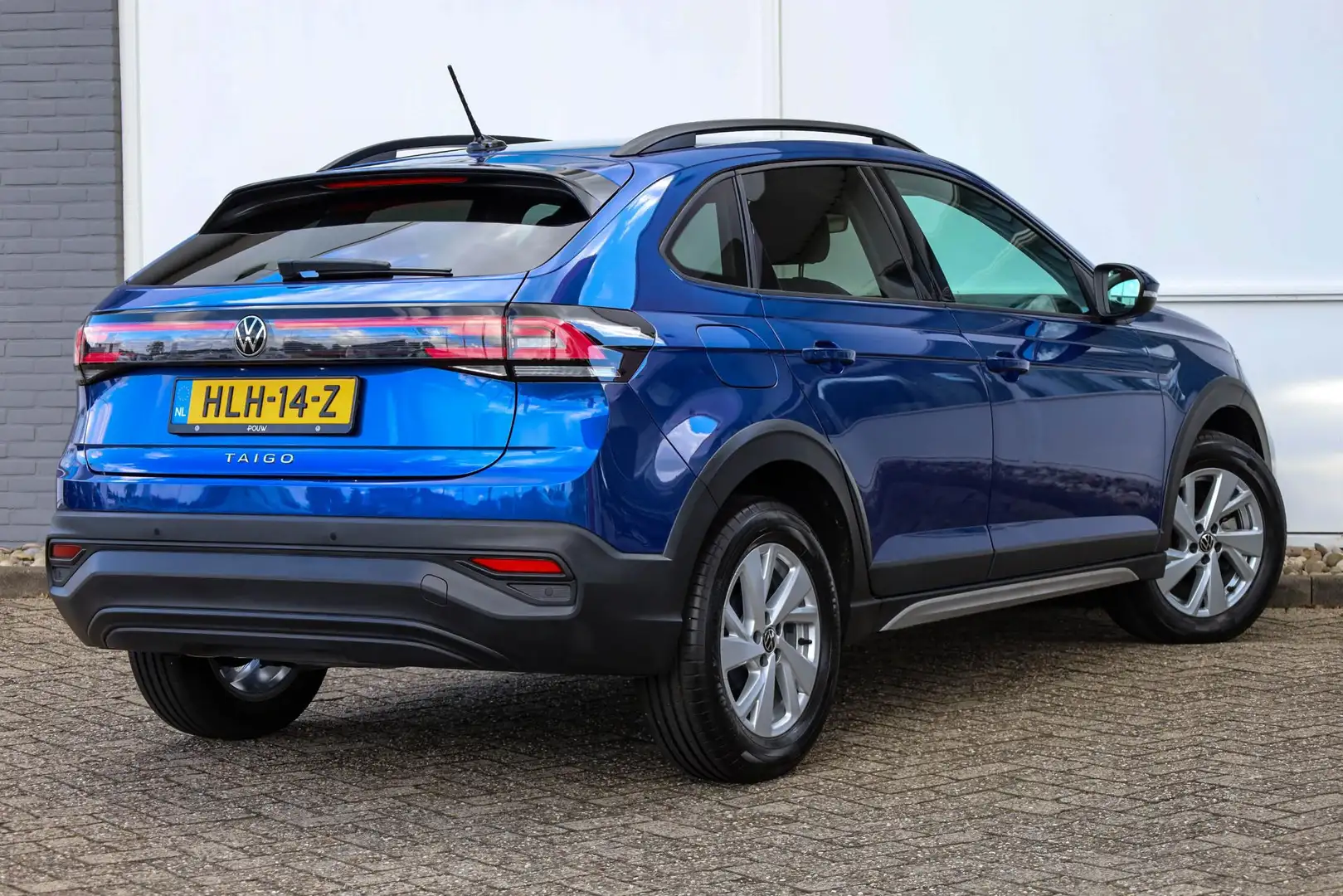 Volkswagen Taigo 1.0 TSI 95pk Life | Parkeersensoren Voor & Achter Blauw - 2