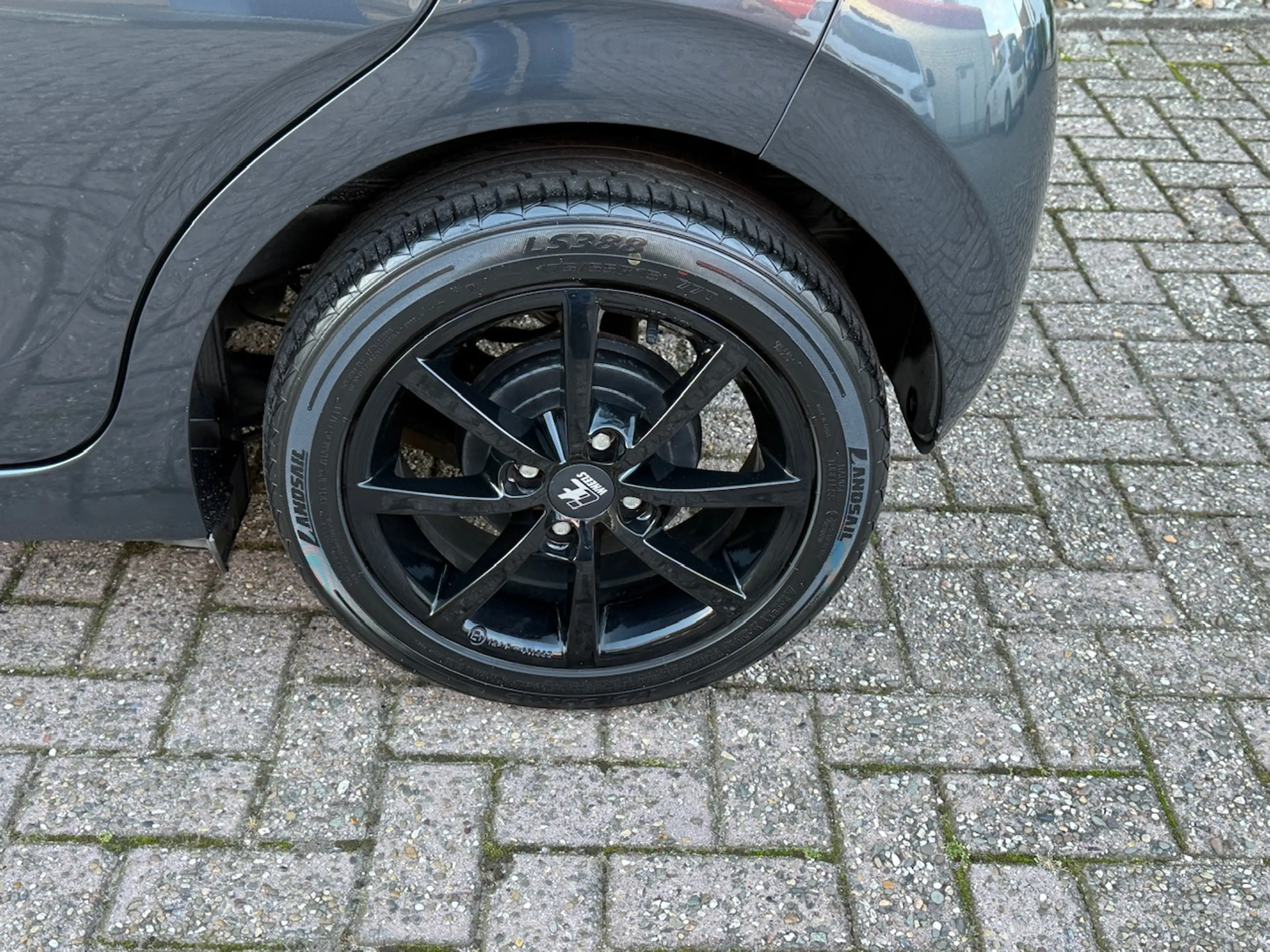 Citroen C1 1.0 e-VTi 68PK 5D FEEL/ Airco/ Bluetooth/ Lichtmet — photo 8