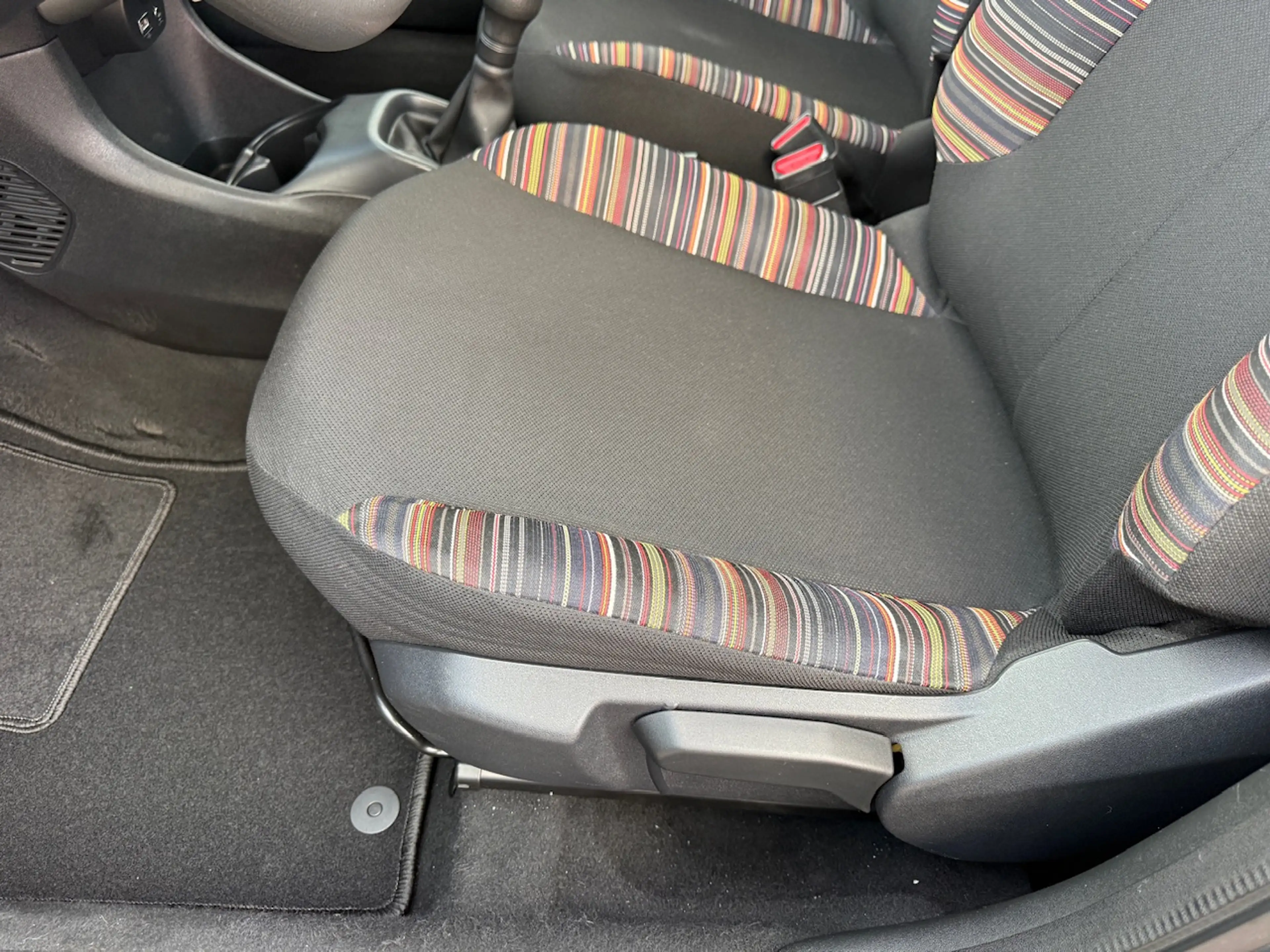 Citroen C1 1.0 e-VTi 68PK 5D FEEL/ Airco/ Bluetooth/ Lichtmet — photo 12