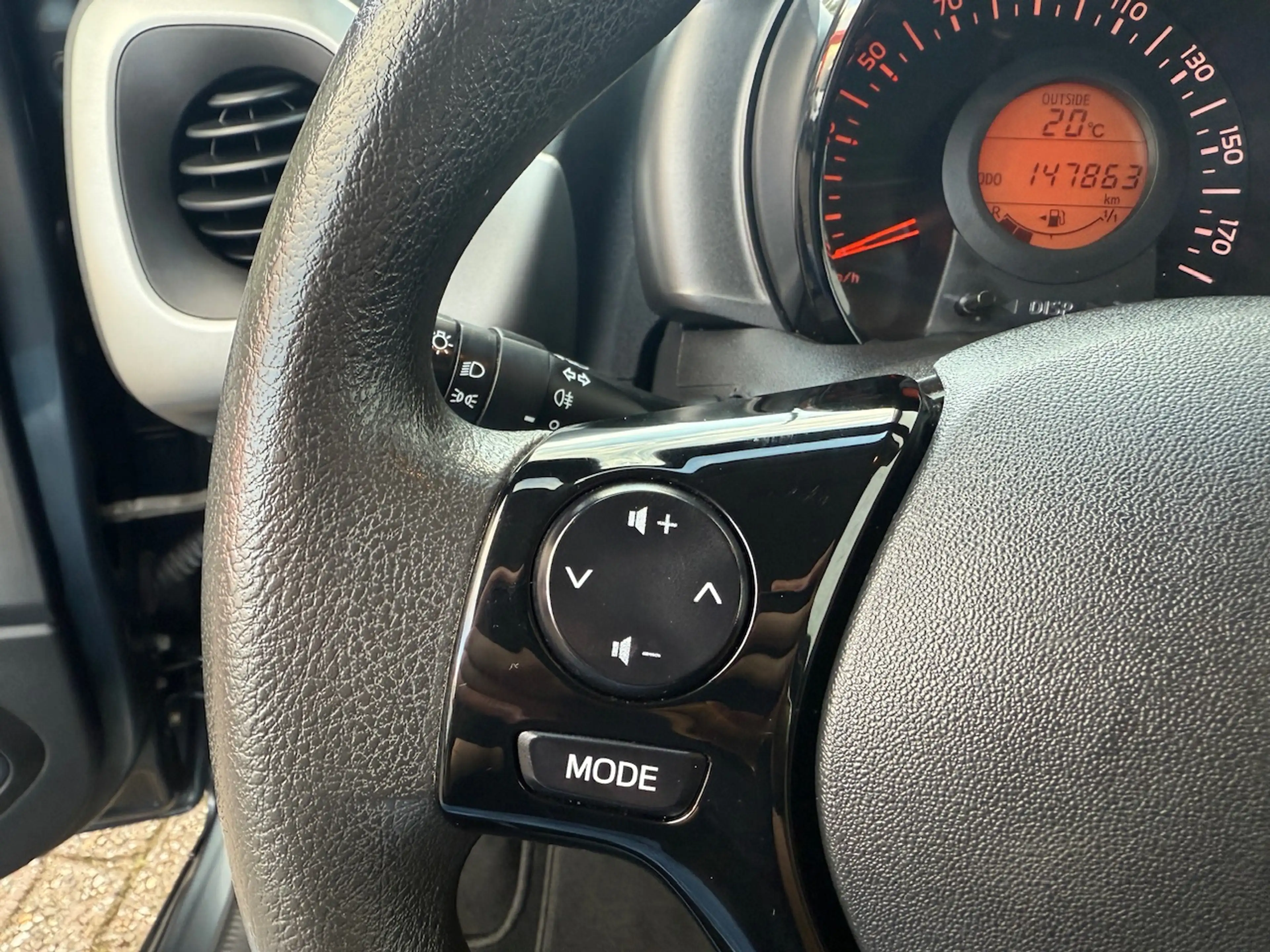 Citroen C1 1.0 e-VTi 68PK 5D FEEL/ Airco/ Bluetooth/ Lichtmet — photo 14