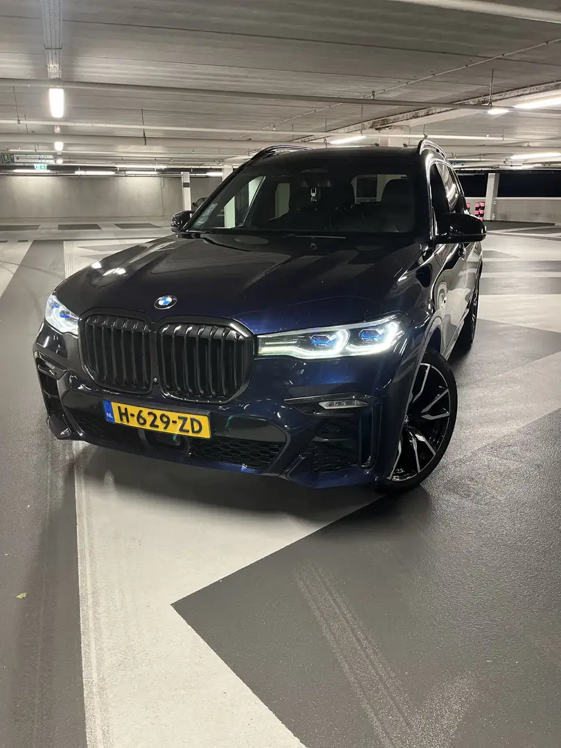 BMW X7 40i FULL OPTION/ AUTOPILOT/ 360CAMERA/ SOFT CLOSE Blauw - 1