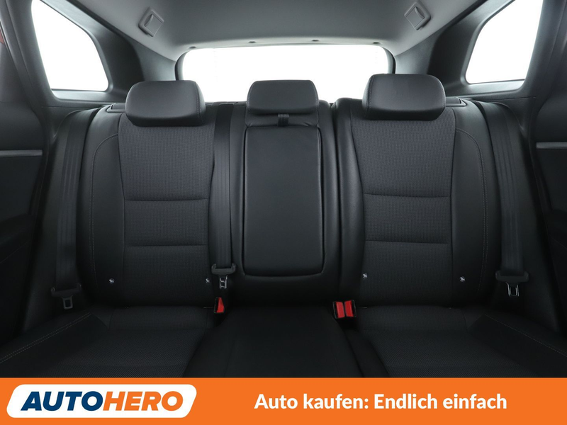 Hyundai i30 1.6 CRDi Premium blue*NAVI*TEMPO*CAM*PDC*SHZ*AHK* — photo 15