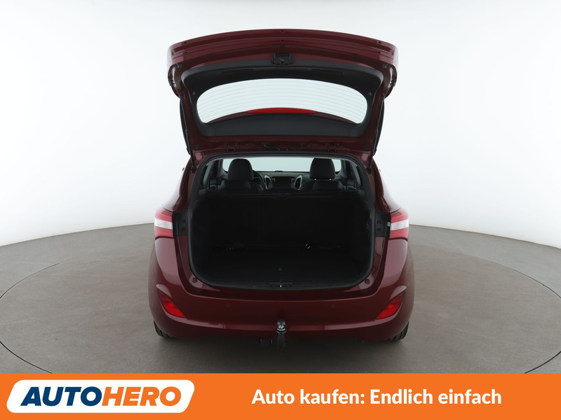 Hyundai i30 1.6 CRDi Premium blue*NAVI*TEMPO*CAM*PDC*SHZ*AHK* — photo 16