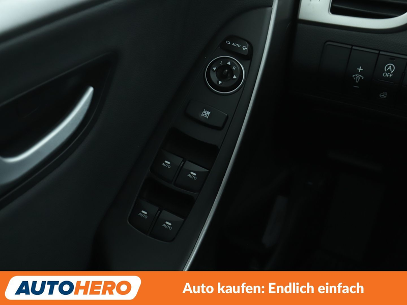 Hyundai i30 1.6 CRDi Premium blue*NAVI*TEMPO*CAM*PDC*SHZ*AHK* — photo 24
