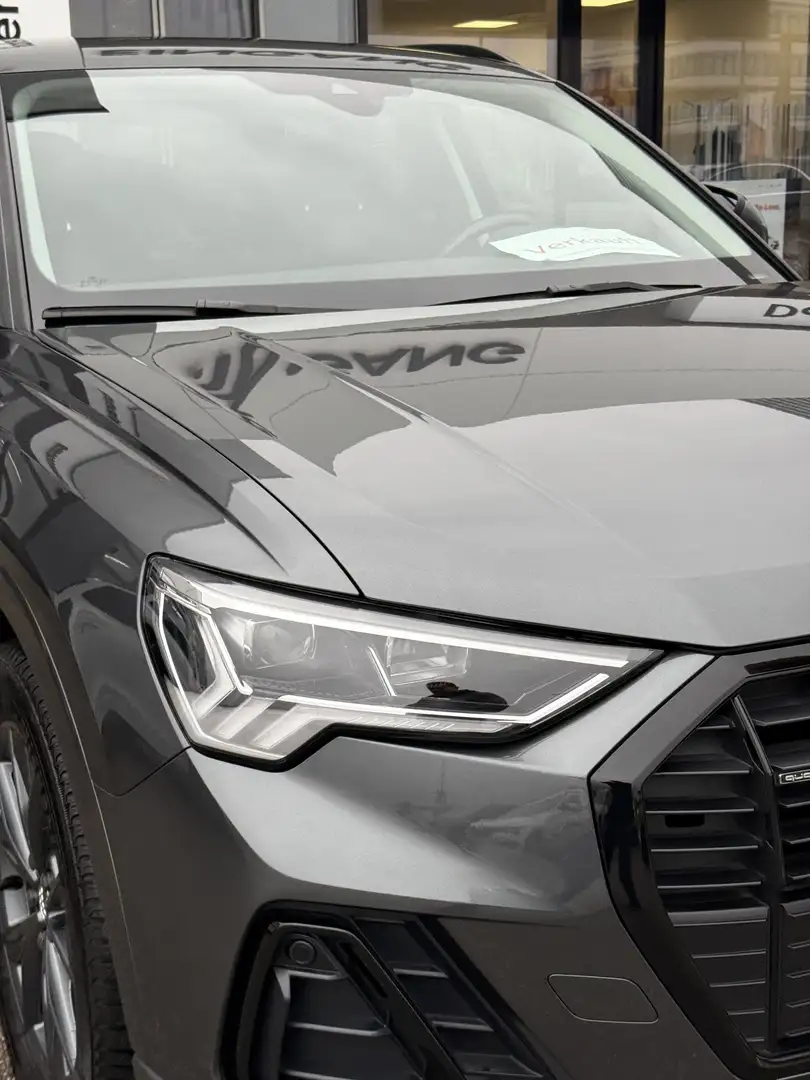 Audi Q3 40 TDI quattro S-line S-tronic - 2