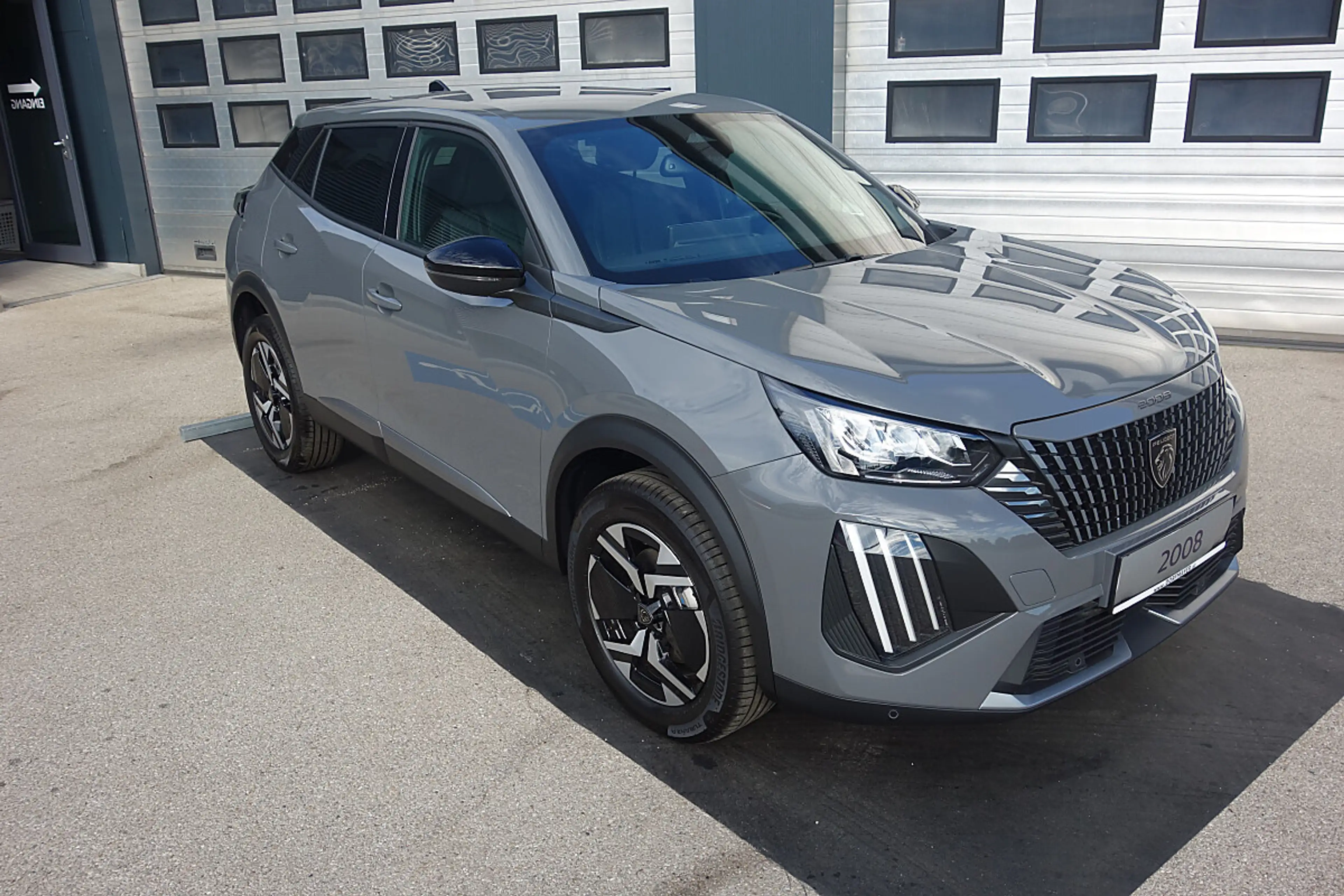 Peugeot 2008 Hybrid 145 e-DCS6 Allure