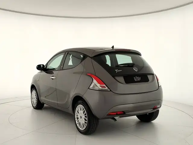 Lancia Ypsilon view 7