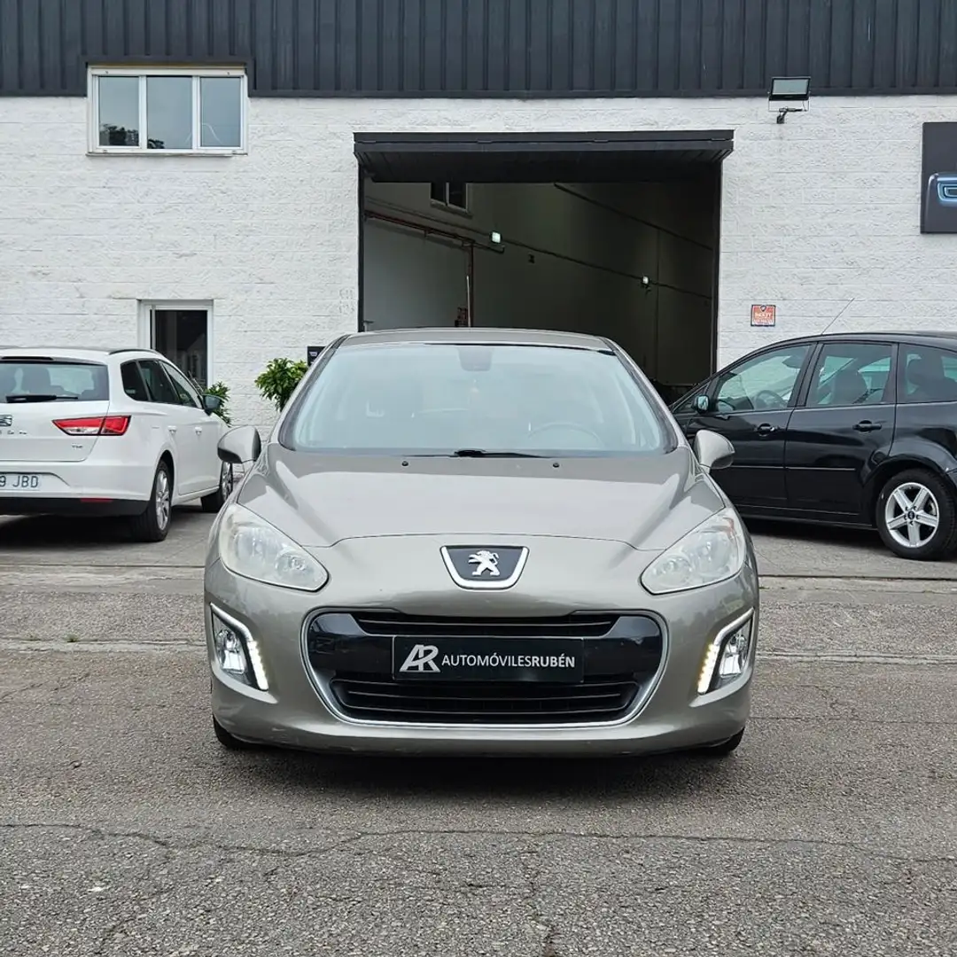 Peugeot 308 1.6HDI FAP Access Beige - 2