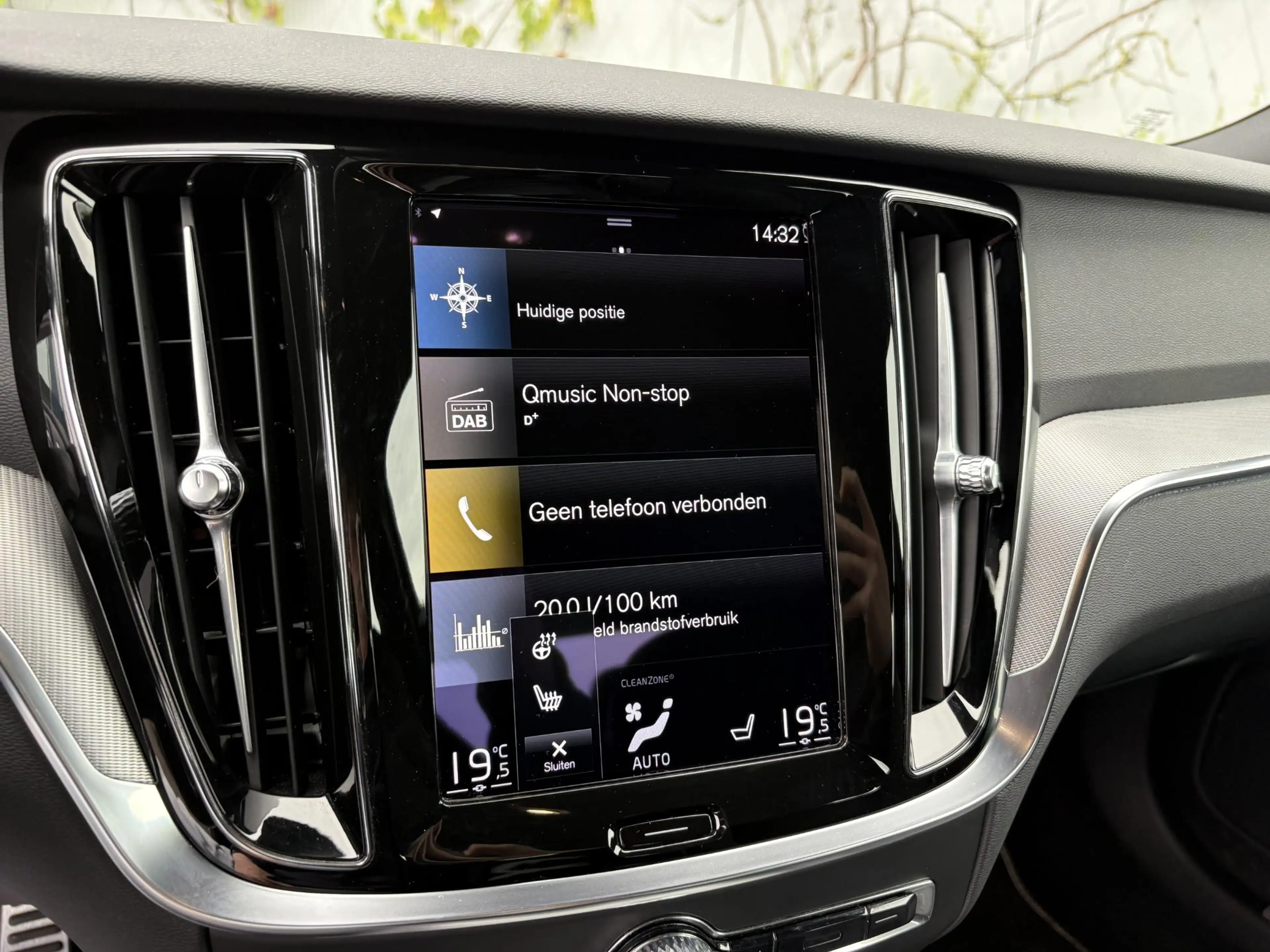 Volvo S60 2.0 B4 R-Design | Trekhaak | Harman Kardon Audio | — photo 11