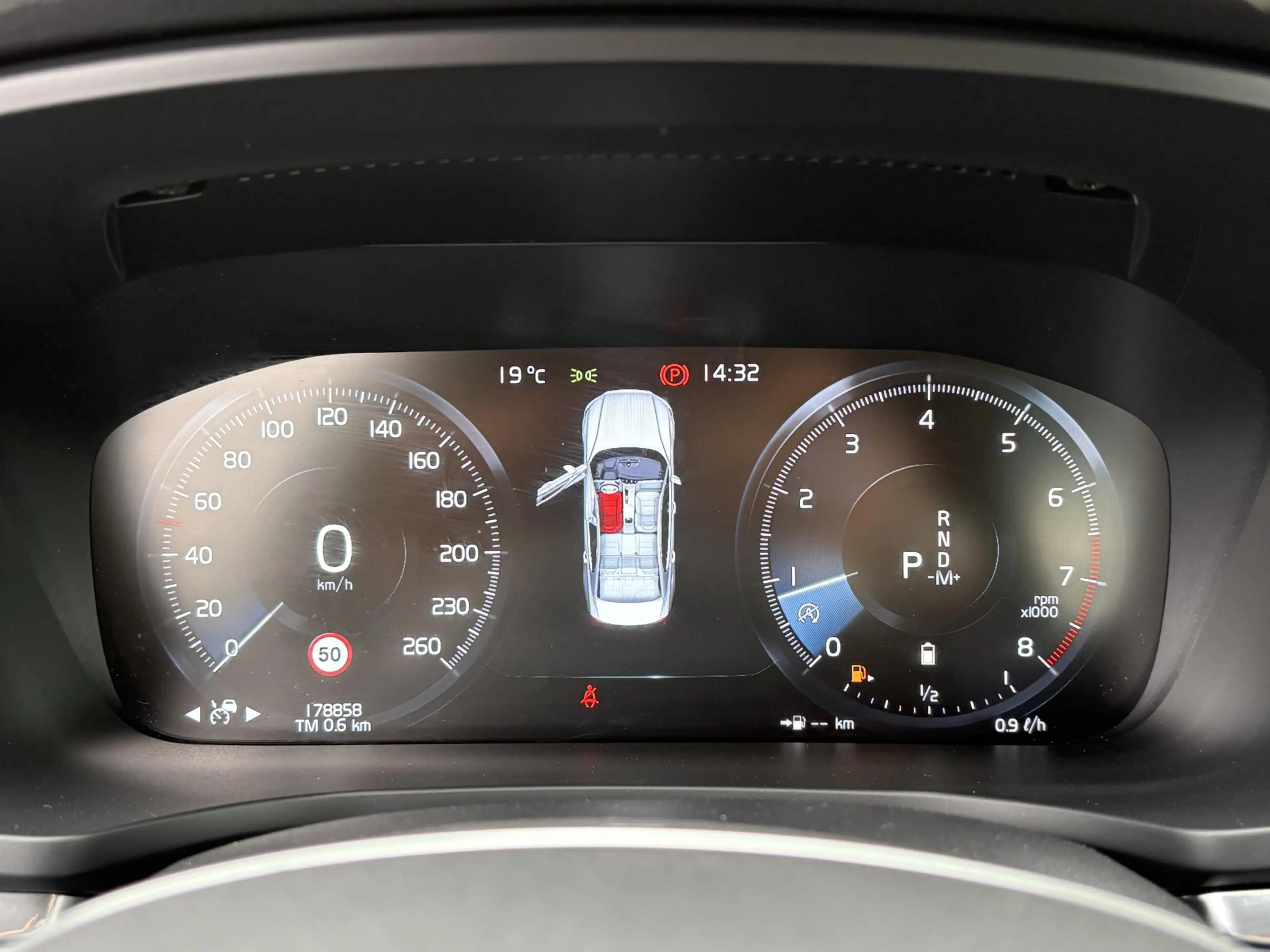 Volvo S60 2.0 B4 R-Design | Trekhaak | Harman Kardon Audio | — photo 9