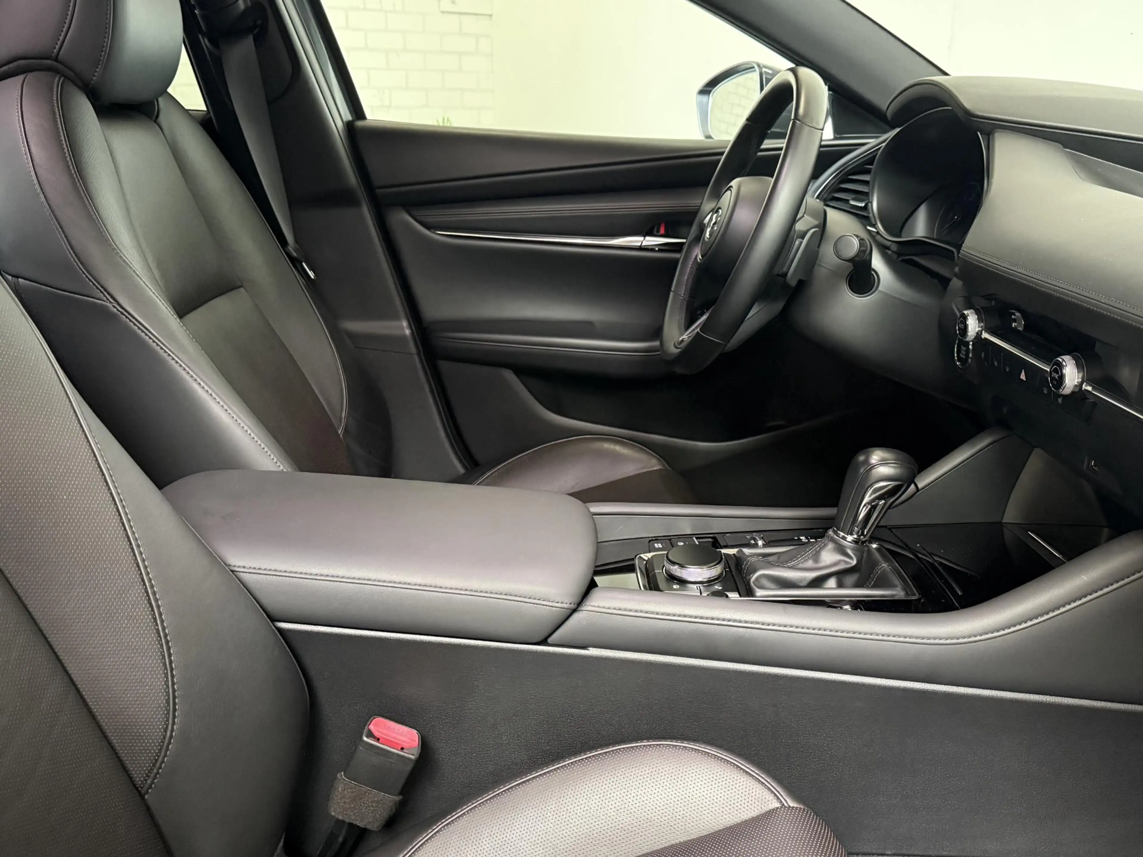 Mazda 3 2.0 e-SkyActiv-G M Hybrid 122 Luxury | 360CAM | TR — photo 19