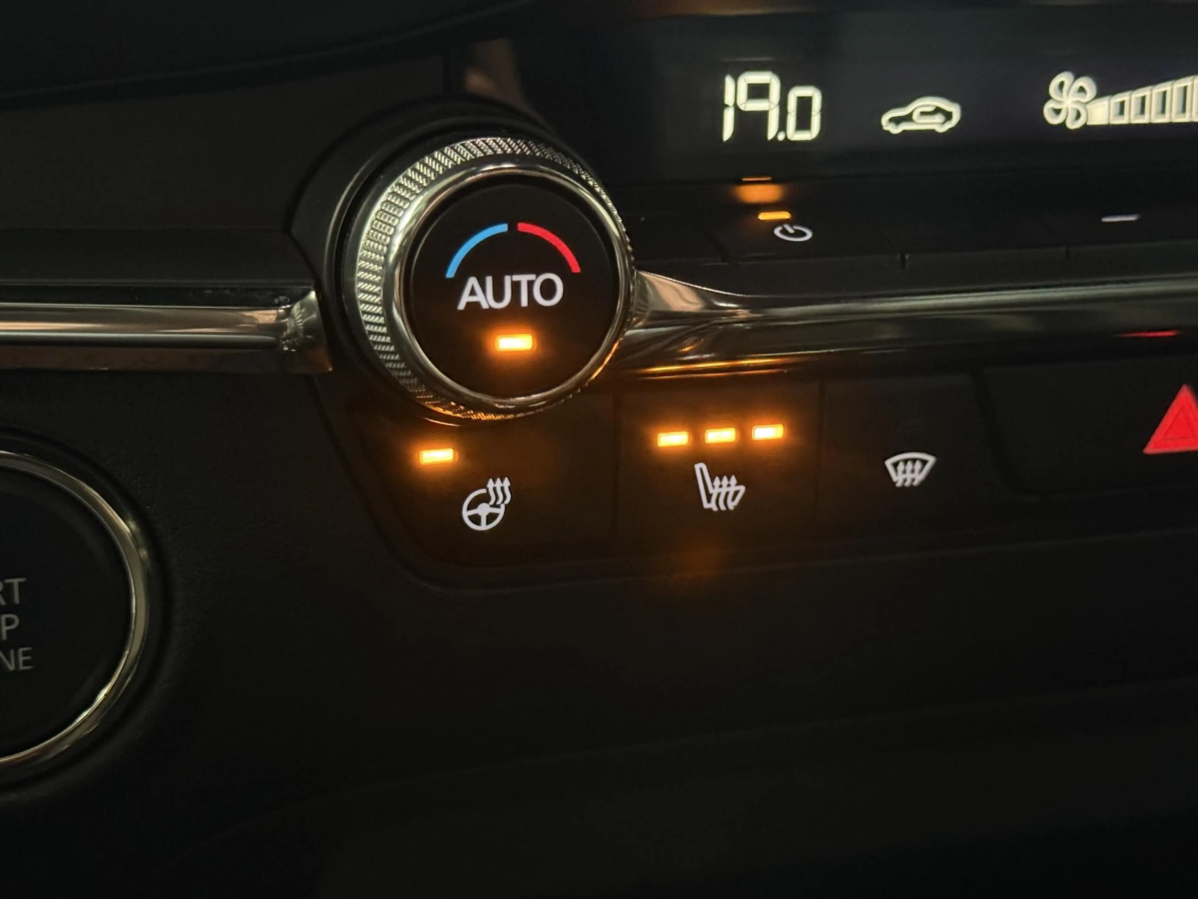 Mazda 3 2.0 e-SkyActiv-G M Hybrid 122 Luxury | 360CAM | TR — photo 48
