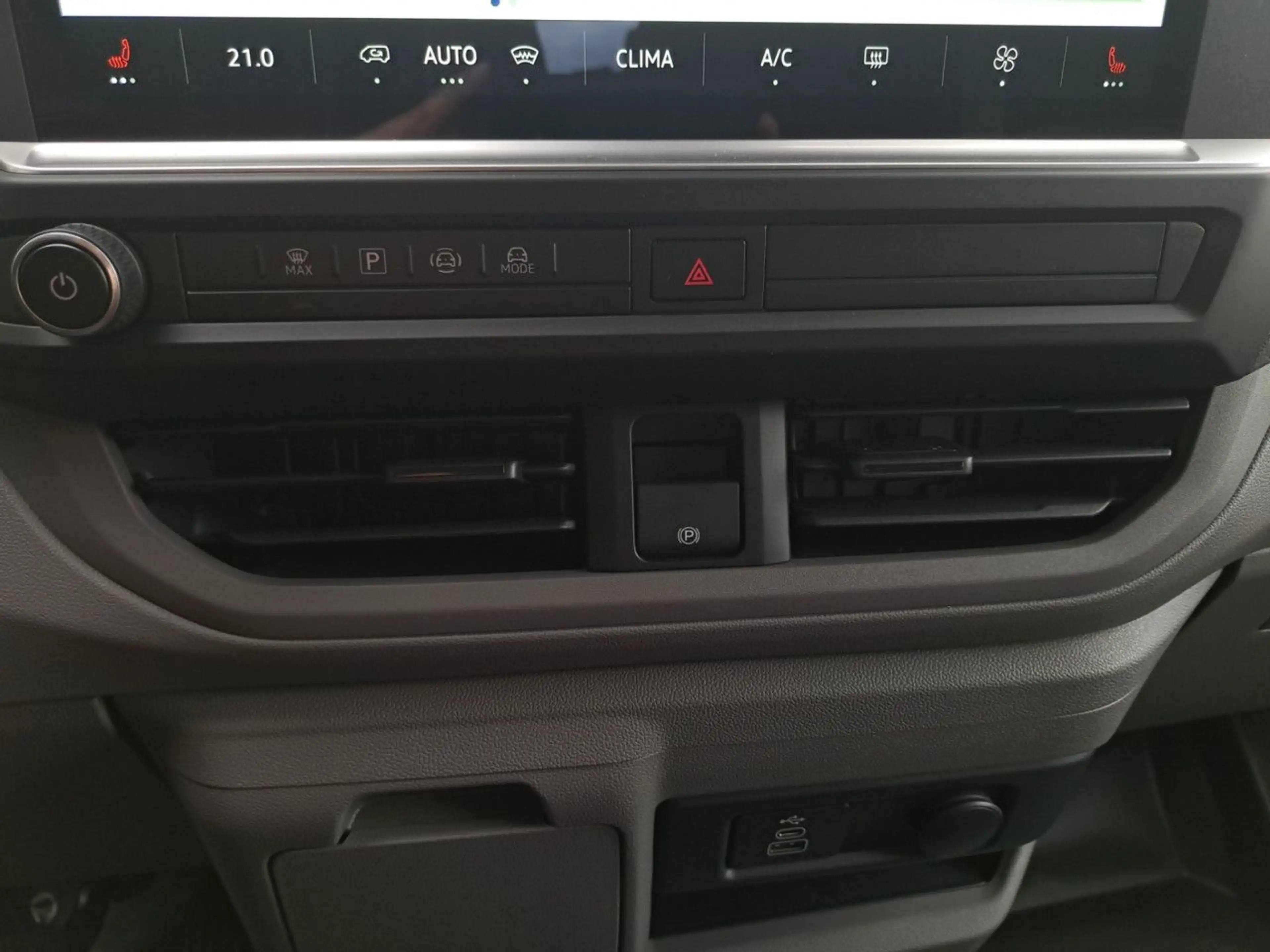 Volkswagen T7 Caravelle 4WD Allrad 2.0l TDI 9-Sitzer AHK Navi — photo 14