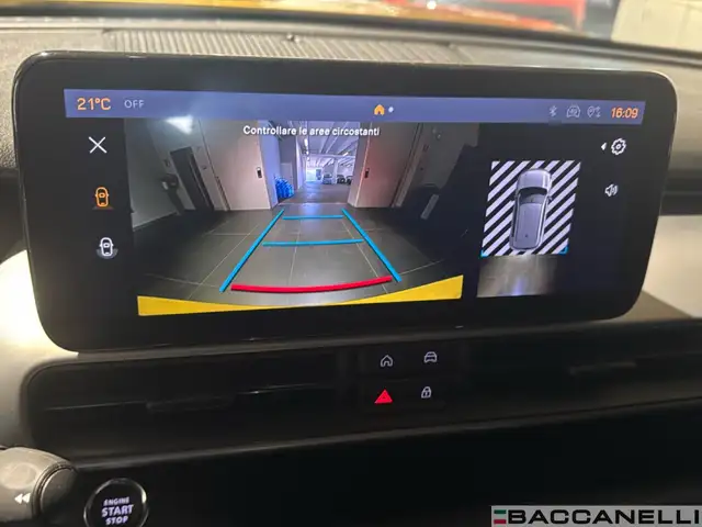 Jeep Avenger view 15