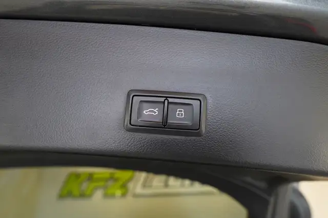 Audi A6 view 19