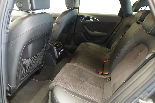 Audi A6 view 16