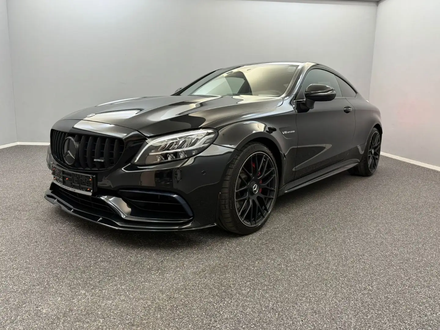 Mercedes-Benz C 63 AMG Coupe*AERO*PANO*BURME*PERF-AGA*WIDE*19Z Чорний - 1